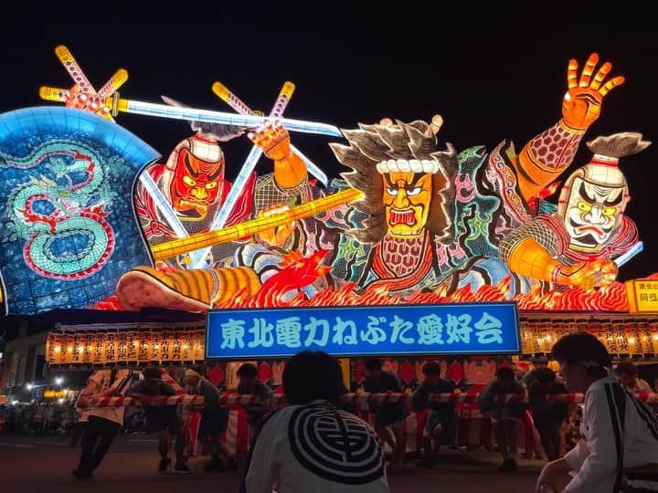 chocomooのインスタグラム：「今年も観れた ねぶた祭🏮🪭✨  #青森 #ねぶた祭 #青森ねぶた祭 #青森ねぶた #細胞震える #提灯好き #chocostrip✈️」