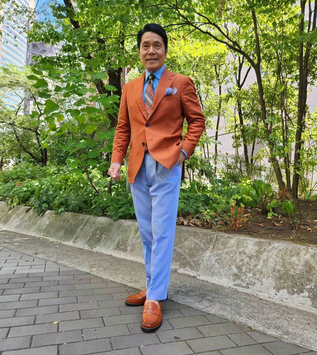 峰竜太さんのインスタグラム写真 - (峰竜太Instagram)「#アッコにおまかせ #jacket #titoallegretto #shirt #yamatoyashirt #tie#brocklehurst #pants #berwich #shoes #germinal」8月6日 11時09分 - mineryuta