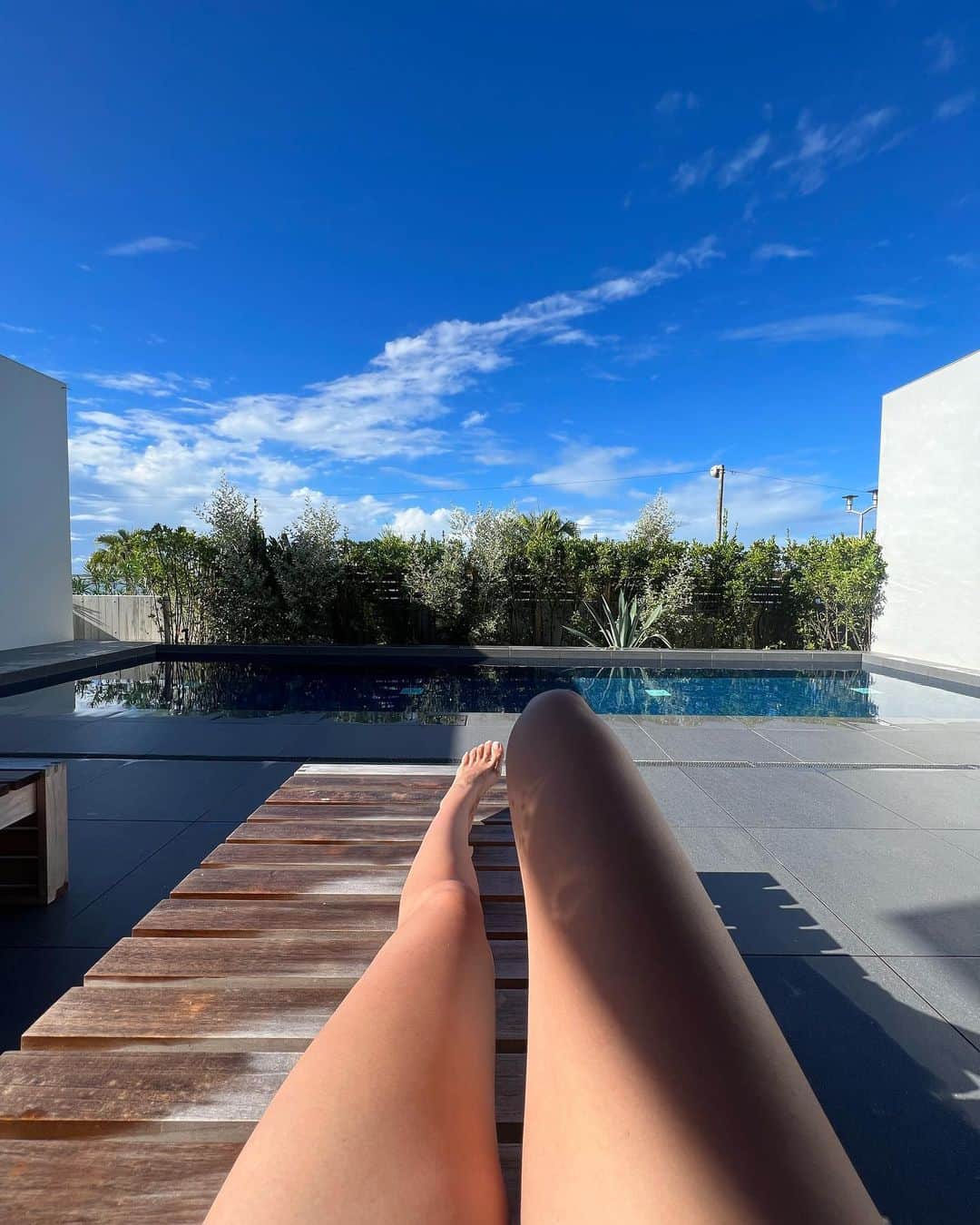 亜弥さんのインスタグラム写真 - (亜弥Instagram)「🌞 ひたすらpoolで遊んだ👙 太陽と水が私を最強に癒してくれる🌎🐬  #誕生日トリップ #宮崎 #日焼けしながら寝たの初めて #太陽も味方でした #ひたすらゆっくり過ごす  #relaxtime #pool」8月6日 11時12分 - _ayaaa19_