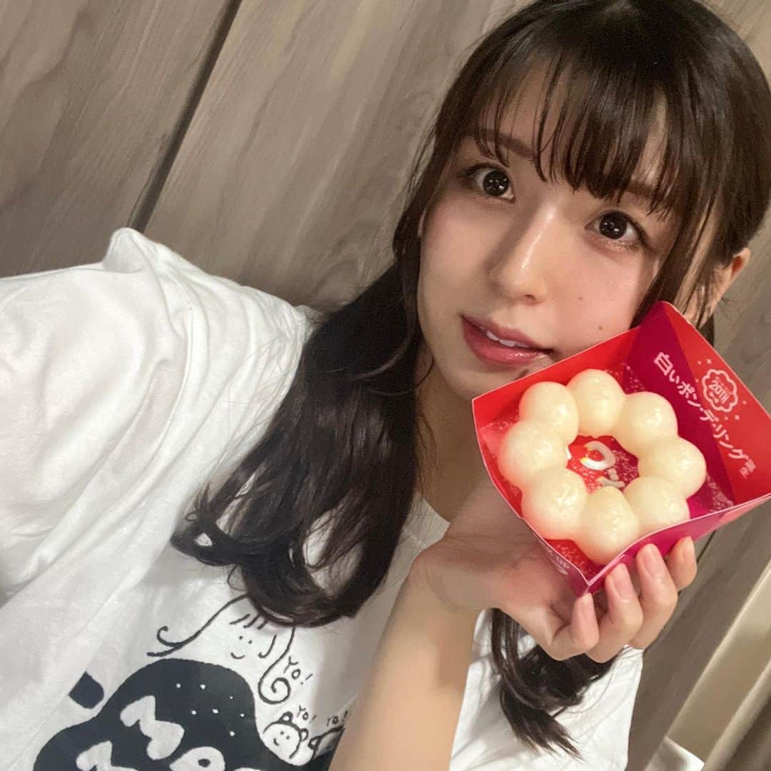 竹本茉莉のインスタグラム：「. けっこう前だけどずっと食べたかったやつを食べたときの私です🍩❕」