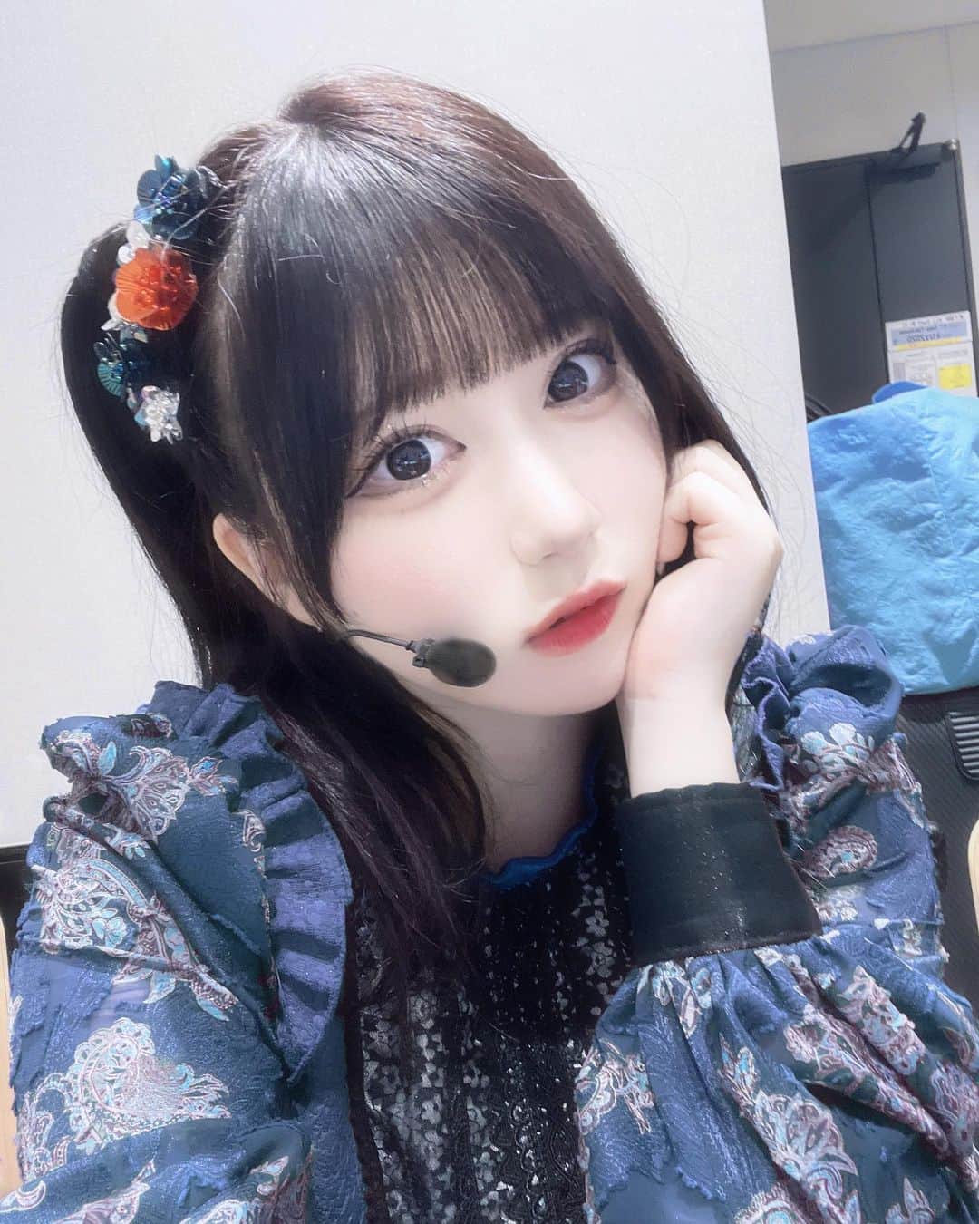 水野愛理のインスタグラム：「😇  ♡  ♡  ♡  ♡  ♡  ♡  ♡   #アイドル #idol #アイドル衣装  #ヘアアレンジ  #ヘアアレンジ簡単  #ロングヘア #ヘアアクセ #自撮り  #自撮り女子  #他撮り #雰囲気女子  #雰囲気  #雰囲気好きな人いいね  #量産型ヲタク  #量産」