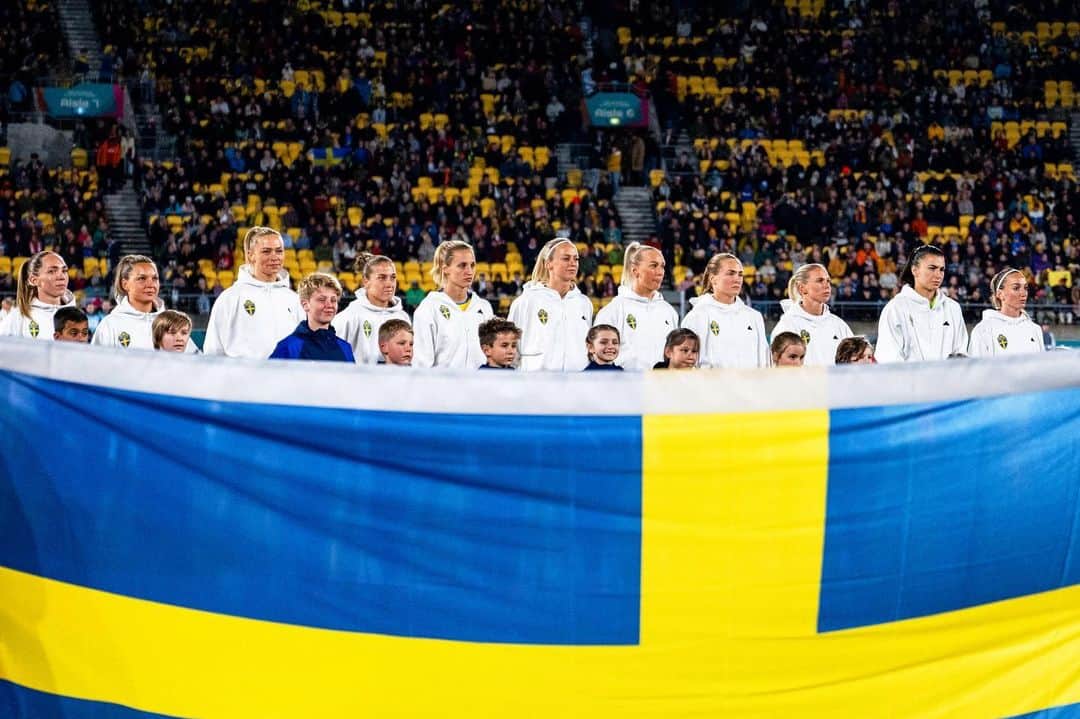 のインスタグラム：「🇸🇪」