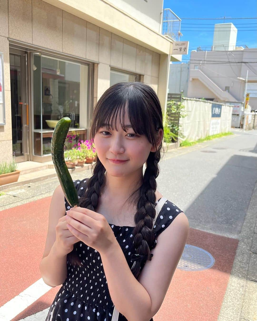 遠藤璃菜さんのインスタグラム写真 - (遠藤璃菜Instagram)「久しぶりに鎌倉に行ってきました  お腹すいてて早く冷やしきゅうりを食べたい私です🥒 冷やしきゅうりってほんとに美味しいよね🥒🥒🥒   #鎌倉  #遠藤璃菜」8月6日 12時58分 - e_rina_ta