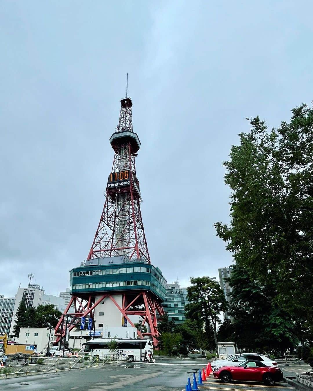 塩谷哲のインスタグラム：「昨日の旭川に続き今日は札幌です。 講演&演奏会「音楽との戯れ方〜鼻歌ピアノのすすめ〜」90分一本勝負す！」