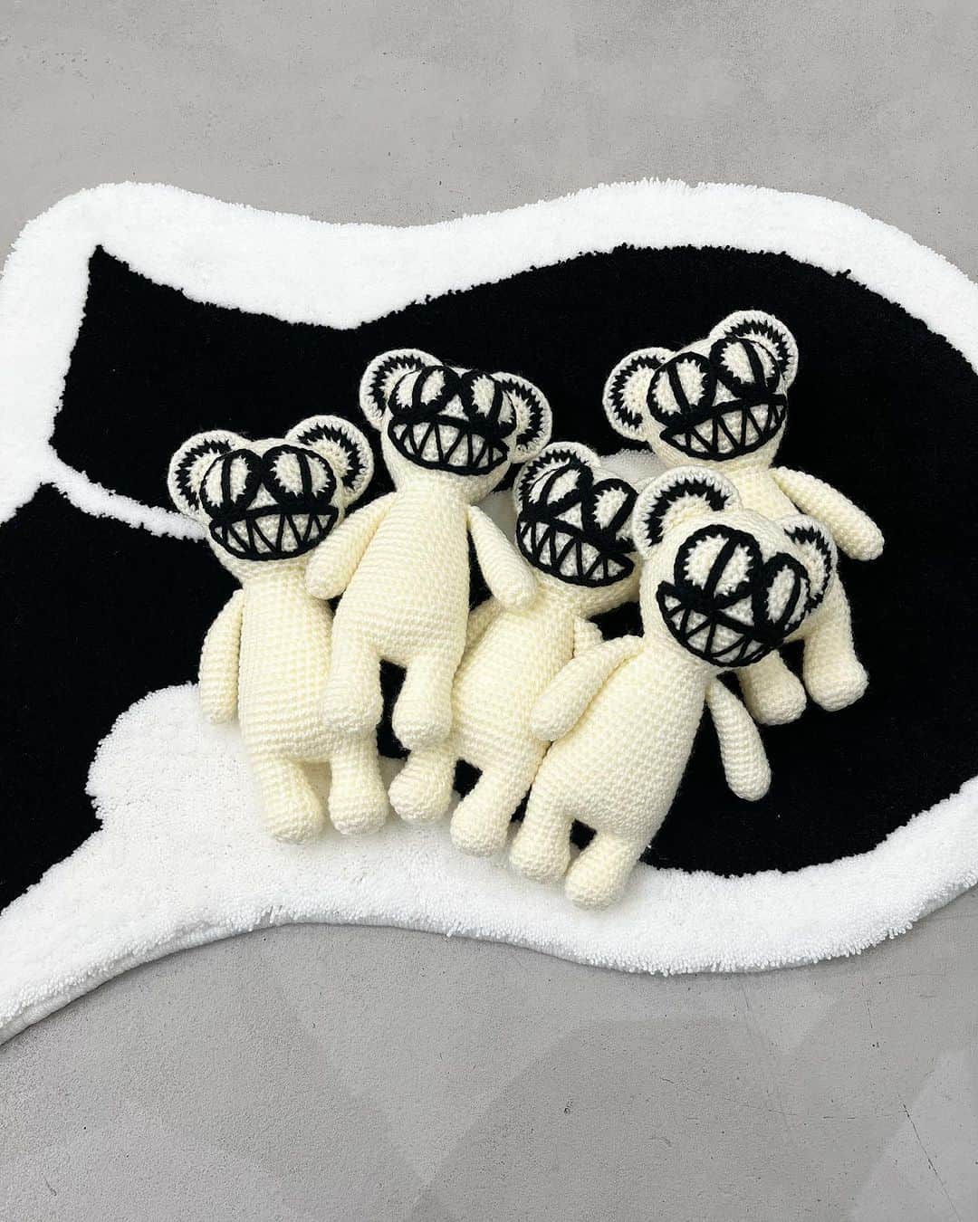 ジャムルのインスタグラム：「OPEN UNTIL 7:00PM .  "ANGRY BEAR" knitting doll  #jammru #osaka  #fashion  #streetstyle  #streetfashion  #vtg  #vintage  #used  #usedclothing  #古着 #古着屋 #ファッション #70s #80s #90s」