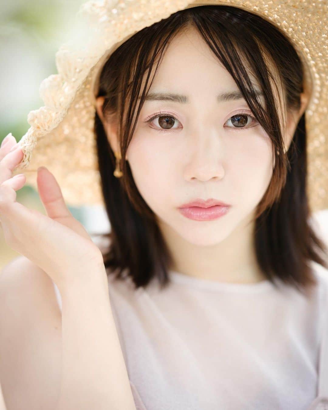 ワンサイド福岡のインスタグラム：「model：遠山 ひかり @hikari_oneside  photo by： やーさん . . . . . ワンサイド福岡ではポートレート撮影会に出演して下さる方を募集しております。 ポートレートモデル未経験の方でも大丈夫。 詳しくは「ワンサイド福岡」のホームページをご覧ください。 . . . #福岡市 #福岡撮影会  #ワンサイド福岡  #撮影会モデル  #福岡被写体  #ポートレートモデル  #ポートレート撮影  #ポートレートしま専科  #福岡モデル  #モデル撮影会  #ワンサイド撮影会 #福岡ポートレート  #福岡カメラ部  #写真撮ってる人と繋がりたい  #カメラマンさんと繋がりたい  #ポートレート好きな人と繋がりたい  #カメラ好きな人と繋がりたい  #ファインダー越しの私の世界  #何気ない瞬間を残したい  #ポトレ撮影隊  #ポトレのセカイ  #被写体募集中  #カメラマンさん募集  #被写体になります  #被写体希望  #撮影会モデル募集  #モデル募集  #被写体撮影  #福岡被写体募集」