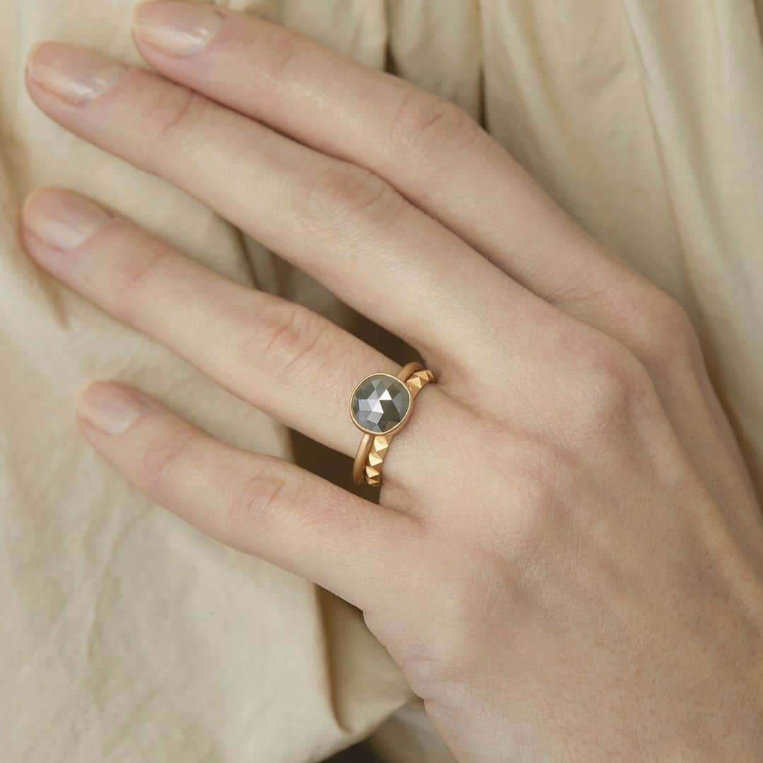 サトミ カワキタさんのインスタグラム写真 - (サトミ カワキタInstagram)「One-of-a-Kind rings as unique and captivating as you 💫⁠」8月7日 0時00分 - satomi_kawakita_jewelry