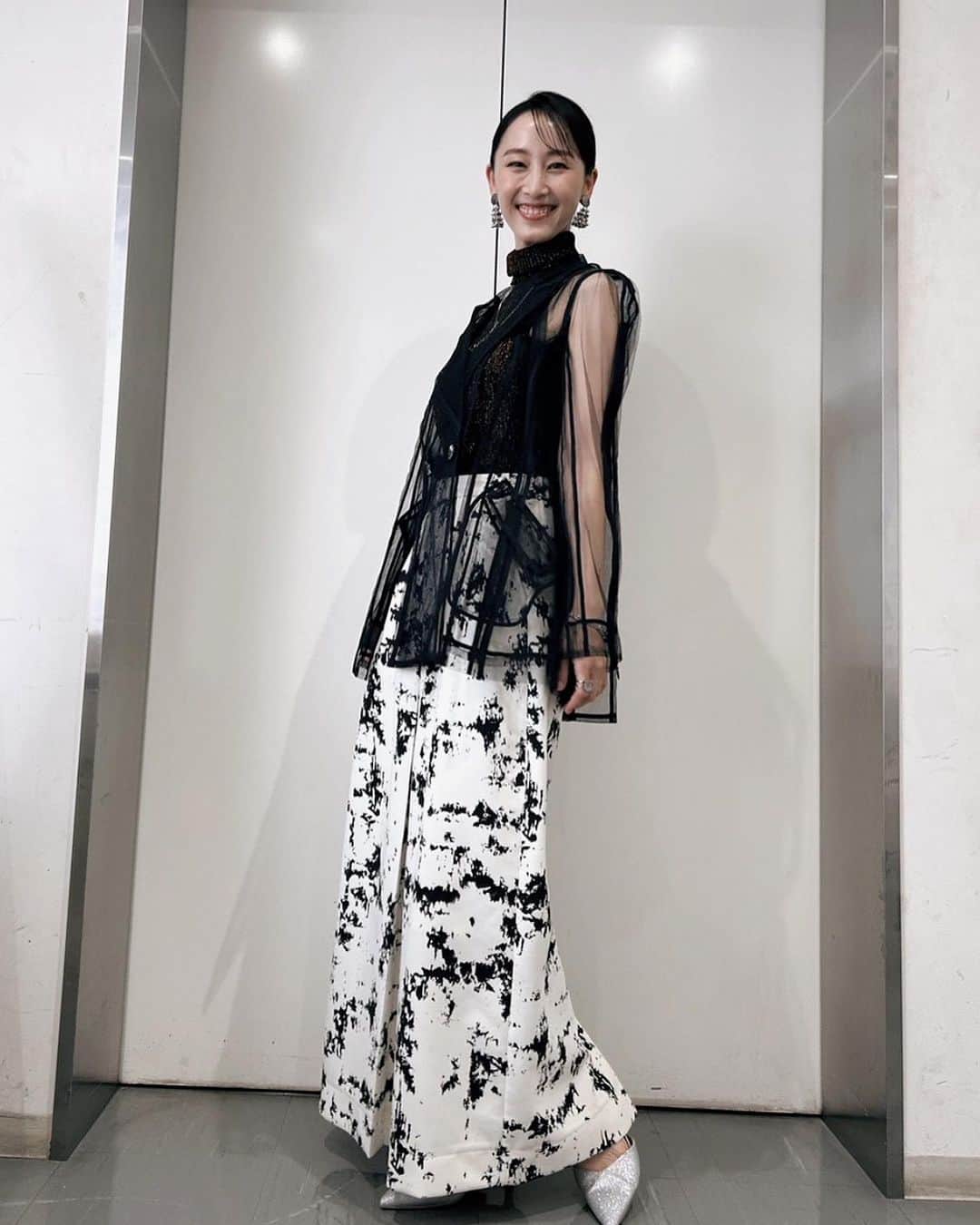 松井玲奈のインスタグラム：「『緑のざわめき』完成披露挨拶でした！ 公開は9/1で、公式サイトにて上映館のお知らせもされています。 人と人とのつながりを感じられる素敵な映画。公開をお楽しみに！ 衣装はタグ付けしています✨ 今日も可愛かった！」