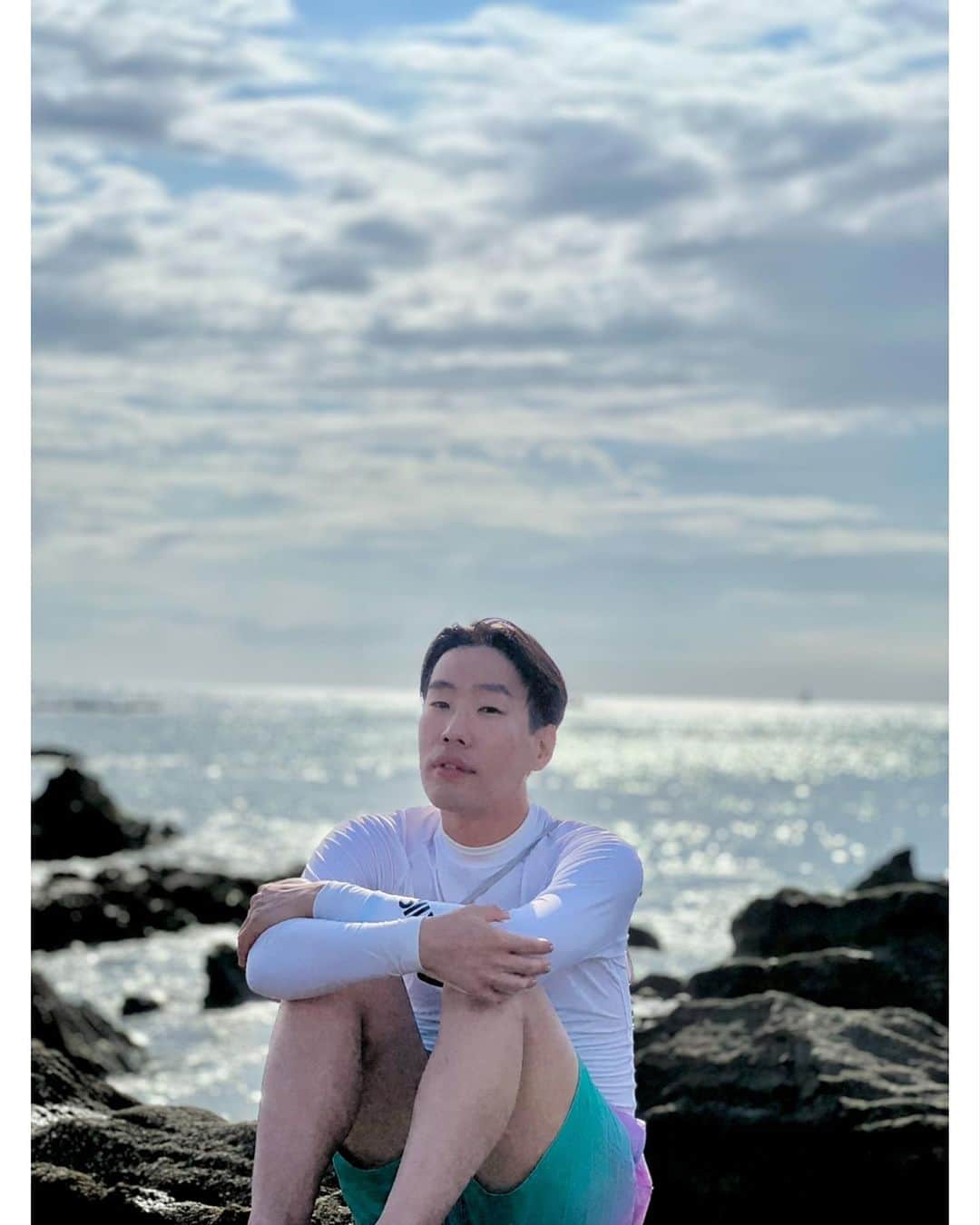 坂口涼太郎さんのインスタグラム写真 - (坂口涼太郎Instagram)「🌎🏖️🍩🌻 来年はないと思って夏。」8月6日 23時56分 - ryotarosakaguchi