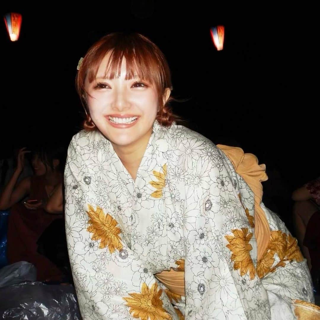 安西かれんのインスタグラム：「🎆👘💛🍉」