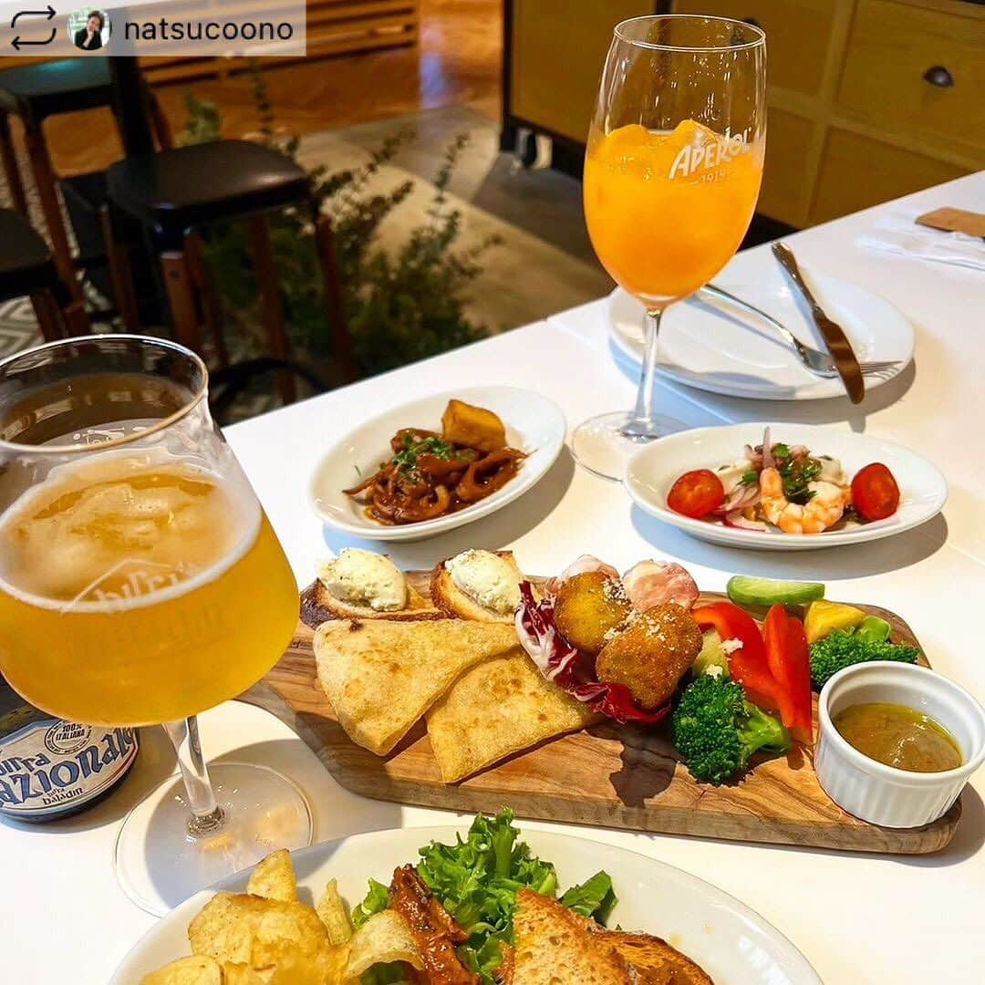 EATALY Tokyoさんのインスタグラム写真 - (EATALY TokyoInstagram)「豪華なアペリティーボ！ 美味しい食事と楽しい雰囲気が伝わってきますね！ #イータリーでアペしよう #イータリー #アペリティーボ」8月6日 17時09分 - eataly.tokyo