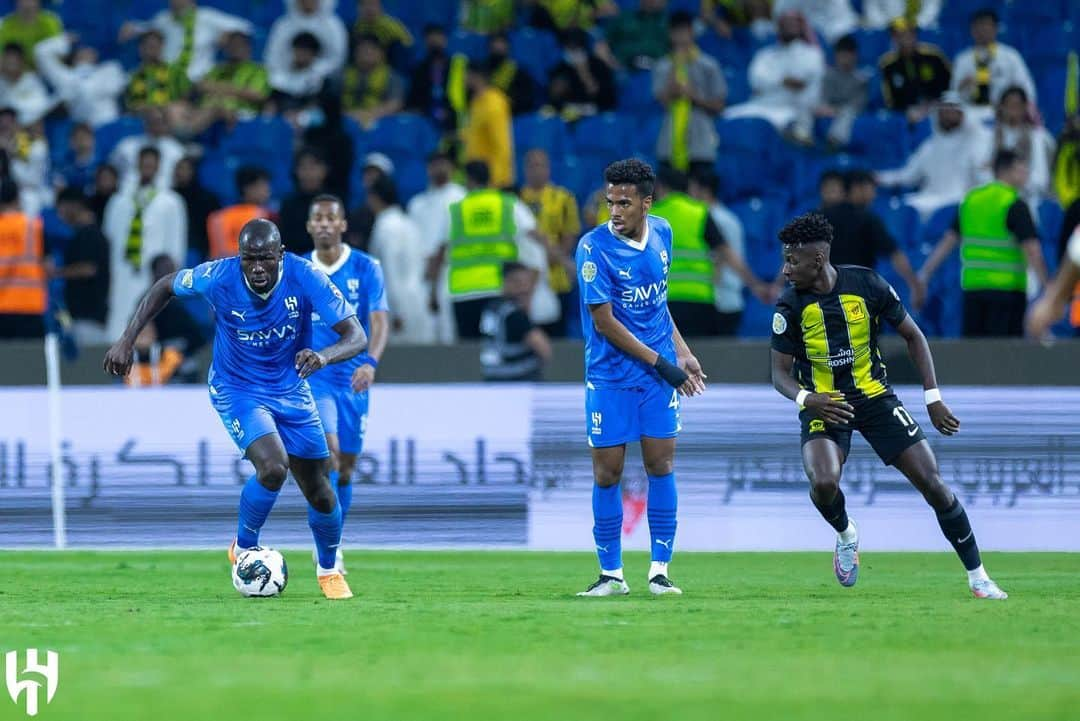 カリドゥ・クリバリさんのインスタグラム写真 - (カリドゥ・クリバリInstagram)「📸 #AlHilal 🆚 Al-Ittihad 3-1  ⚽️ #KingSalmanClubCup  💪🏿 #KK」8月6日 17時09分 - kkoulibaly26