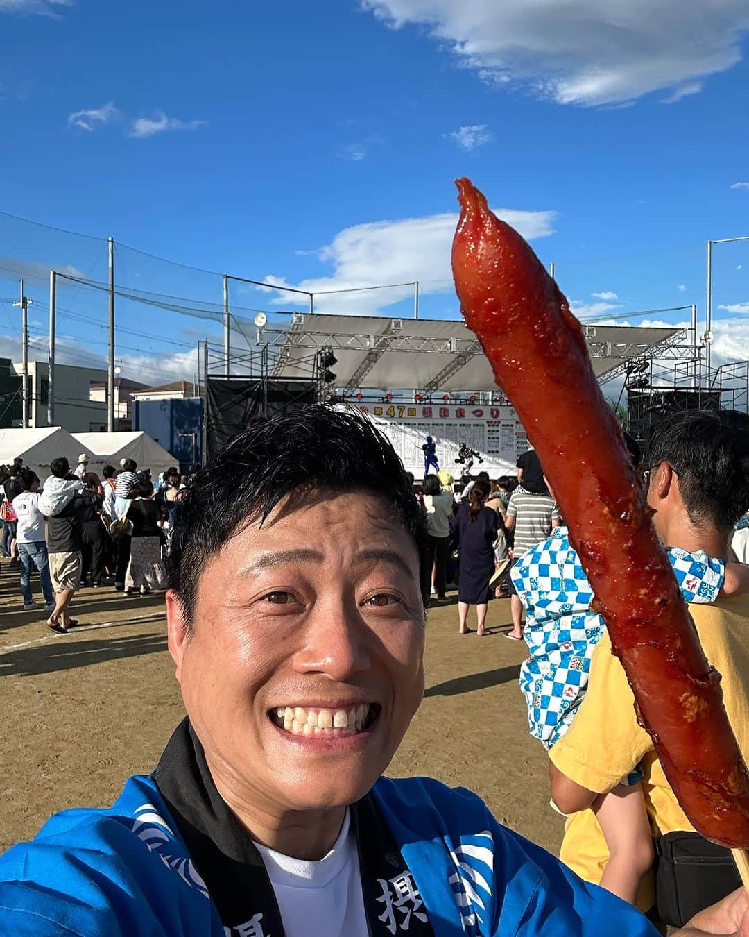 やのぱん（矢野ひろし）さんのインスタグラム写真 - (やのぱん（矢野ひろし）Instagram)「摂津祭り ２日目 ジャーンボフランクから、スタートです！ てか、 昨日より西陽が強い気がする。。 #摂津　#摂津祭り　#やのぱん」8月6日 17時26分 - yanopan1103