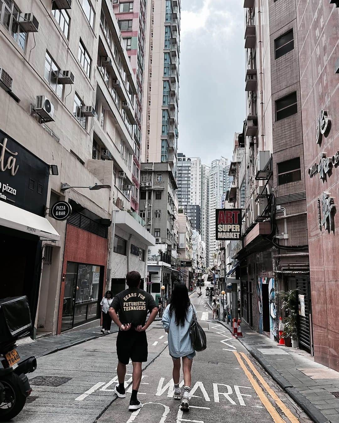 イ・ミヌのインスタグラム：「I 🧡 HK」