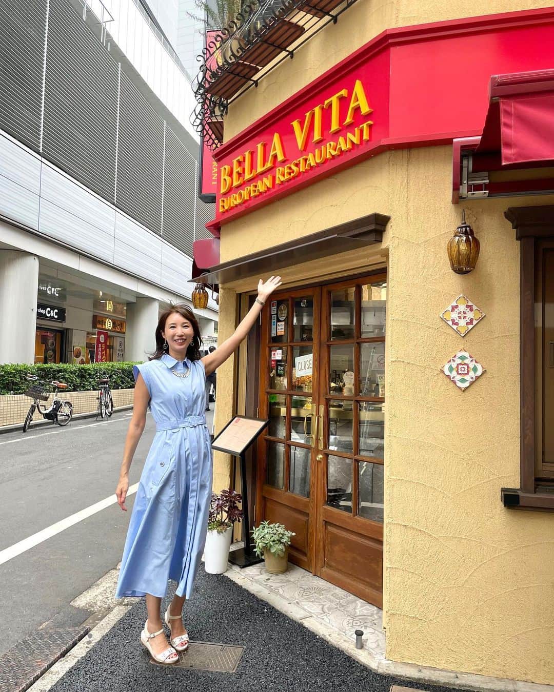 奈々さんのインスタグラム写真 - (奈々Instagram)「渋谷駅から徒歩1分 アットホームな雰囲気  『フレンチ・ビストロ BELLA VITA』さん💖  フランス・イタリア・スペイン・ルーマニアなど、ヨーロッパ各国のお料理とドリンクを楽しめるお店  サラダ🥗 ブイヤベース お肉 パエリア🥘  どれも美味しかったです👍😍  大人な雰囲気の3Fの #BAR もステキでした♥ @bellavita_shibuya  📍BELLA VITA 東京都渋谷区道玄坂2-6-6  #BELLAVITA#ベラヴィータ#パエリア#ブイヤベース#ヨーロッパ料理#フレンチビストロ#渋谷グルメ#渋谷ランチ#渋谷ディナー#美味しい#シャンパン#ワイン#お肉 #渋谷#グルメ女子 #グルメスタグラム #PR」8月6日 17時54分 - nanafujn