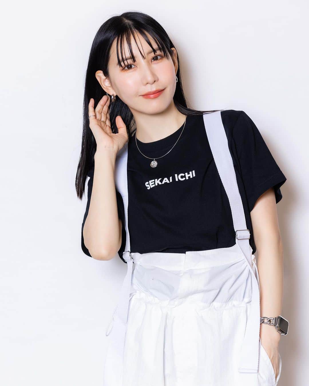 SCANDALさんのインスタグラム写真 - (SCANDALInstagram)「SCANDAL 17th ANNIVERSARY 『世界一』GOODS  世界一 Tシャツ BLACK（MANIA限定商品） SIZE:S/M/L/XL ※写真はSサイズ着用 ¥3,300  ラバーバンド WHITE ¥550  designed by @naganoteppei photo by @k_amirin_photo #scandal #SCANDAL_世界一」8月6日 18時20分 - scandal_band_official