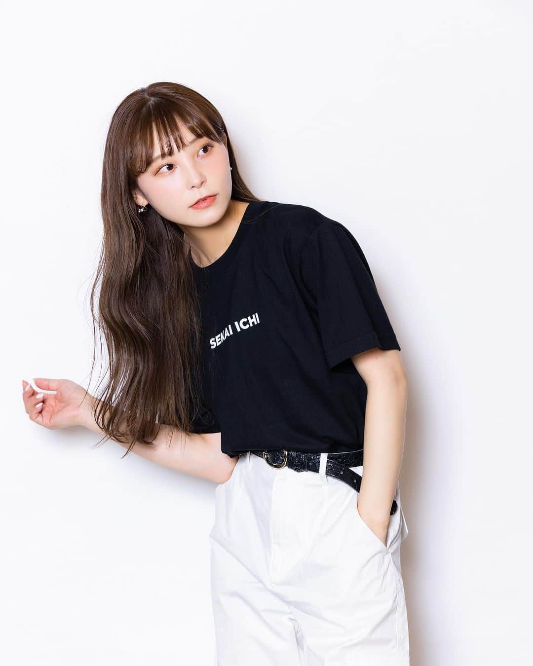 SCANDALさんのインスタグラム写真 - (SCANDALInstagram)「SCANDAL 17th ANNIVERSARY 『世界一』GOODS  世界一 Tシャツ BLACK（MANIA限定商品） SIZE:S/M/L/XL ※写真はSサイズ着用 ¥3,300  designed by @naganoteppei photo by @k_amirin_photo #scandal #SCANDAL_世界一」8月6日 18時22分 - scandal_band_official