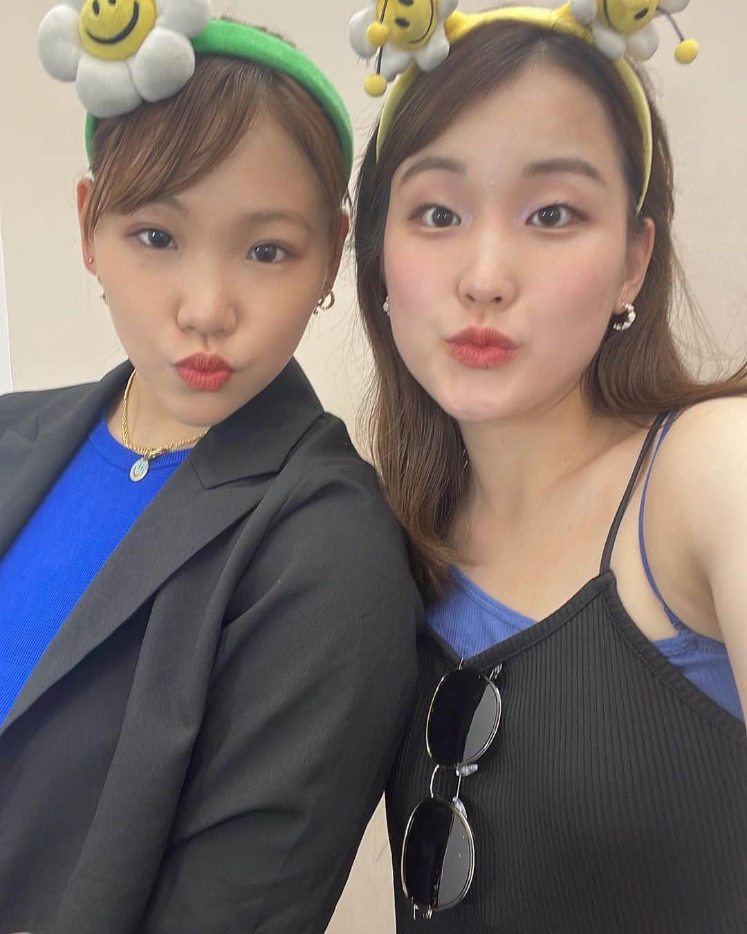 のインスタグラム：「twins👯‍♀️🌻🐝」