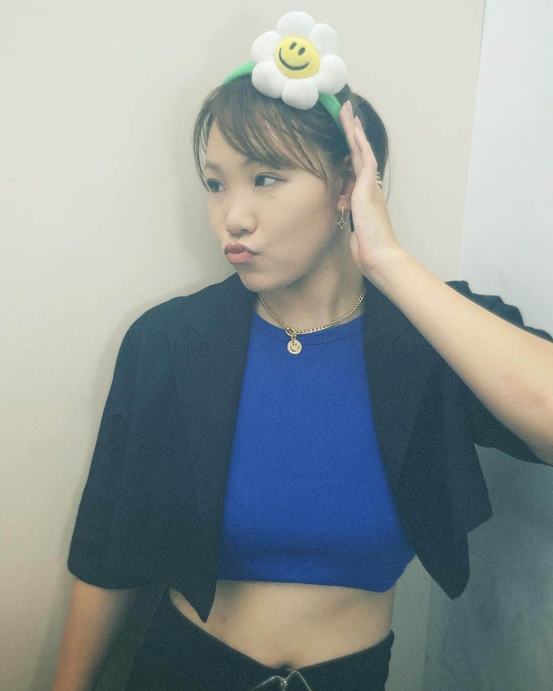 のインスタグラム：「みんなエモく撮れるアプリ使ったほうがいいよ📸 ⇒EE35 フィルム(300円課金💸)))))」
