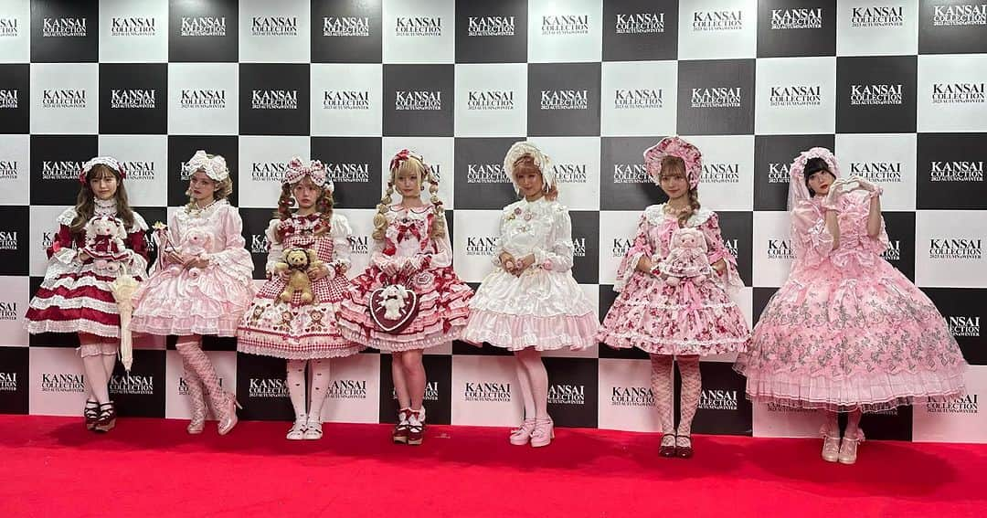 関西コレクションさんのインスタグラム写真 - (関西コレクションInstagram)「KANSAI COLLECTION 2023A/W バックステージオフショット📸  ～～～～～～～～～～～～～～  FASHION STAGE BRAND:BABY,THE STARS SHINE BRIGHT  ～～～～～～～～～～～～～  #関コレ で拡散📢 関コレ公式TikTokで生配信中！ プロフィールから公式TikaTokへ！ @kansaicollection https://www.tiktok.com/@kansaicollection  #BABY,THESTARSSHINEBRIGHT #島崎遥香 #きりまる # 大友花恋 #nanakoななこ #加藤ナナ #山本望叶 #ゆりにゃ#関西コレクション ＃KANSAICOLLECTION fashion #ootd #coordinate #model #beauty #music #live #関西 #大阪 #autumn #winter」8月6日 19時19分 - kansaicollection