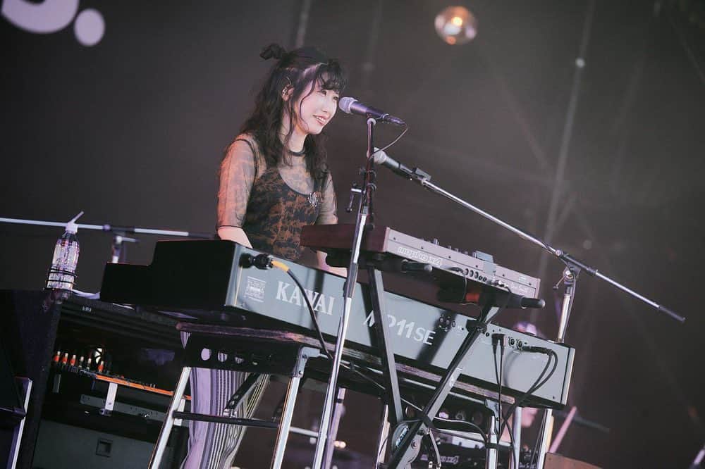 ちゃんMARIのインスタグラム：「ROCK IN JAPAN FES.2023 とても暑かった〜！楽しかった！！！  まだまだ夏は続くから熱中症に注意だね🌴  #RIJF2023」