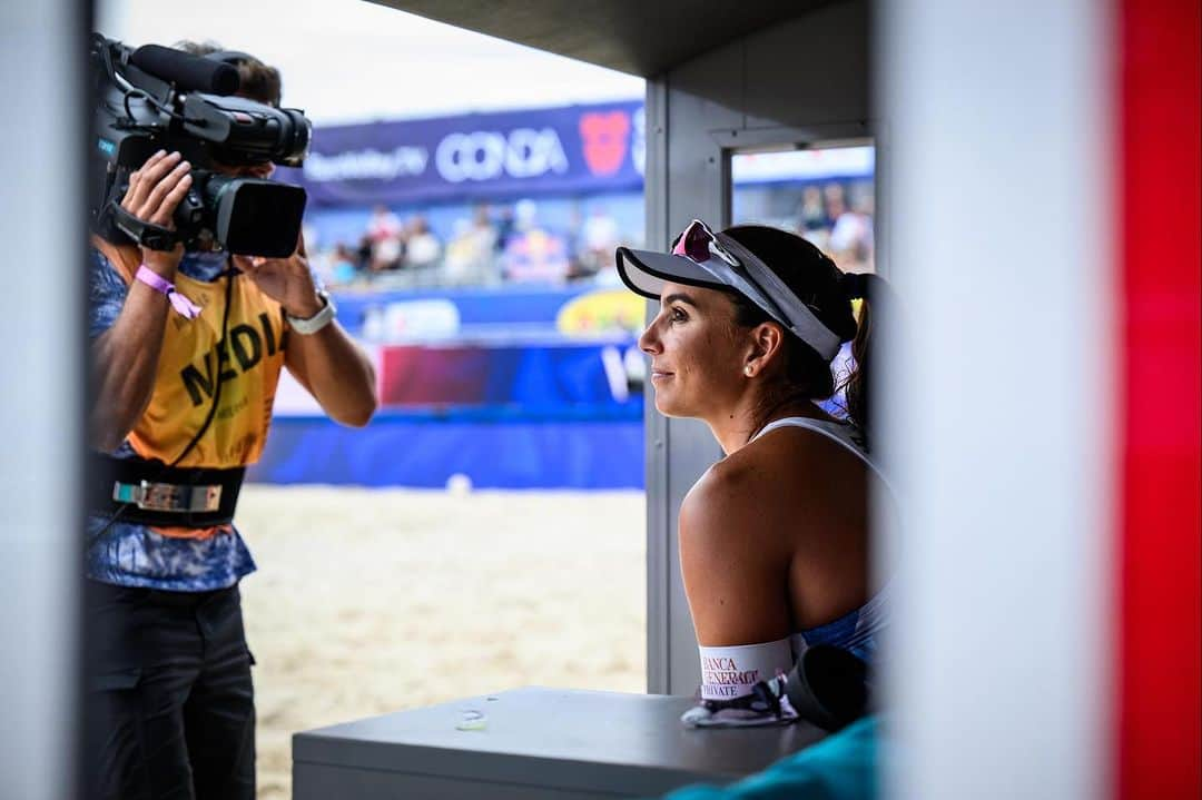 マルタ・メネゲッティのインスタグラム：「L'armonia della semplicità allontana il rumore della complessità.   #EuroBeachVolley」