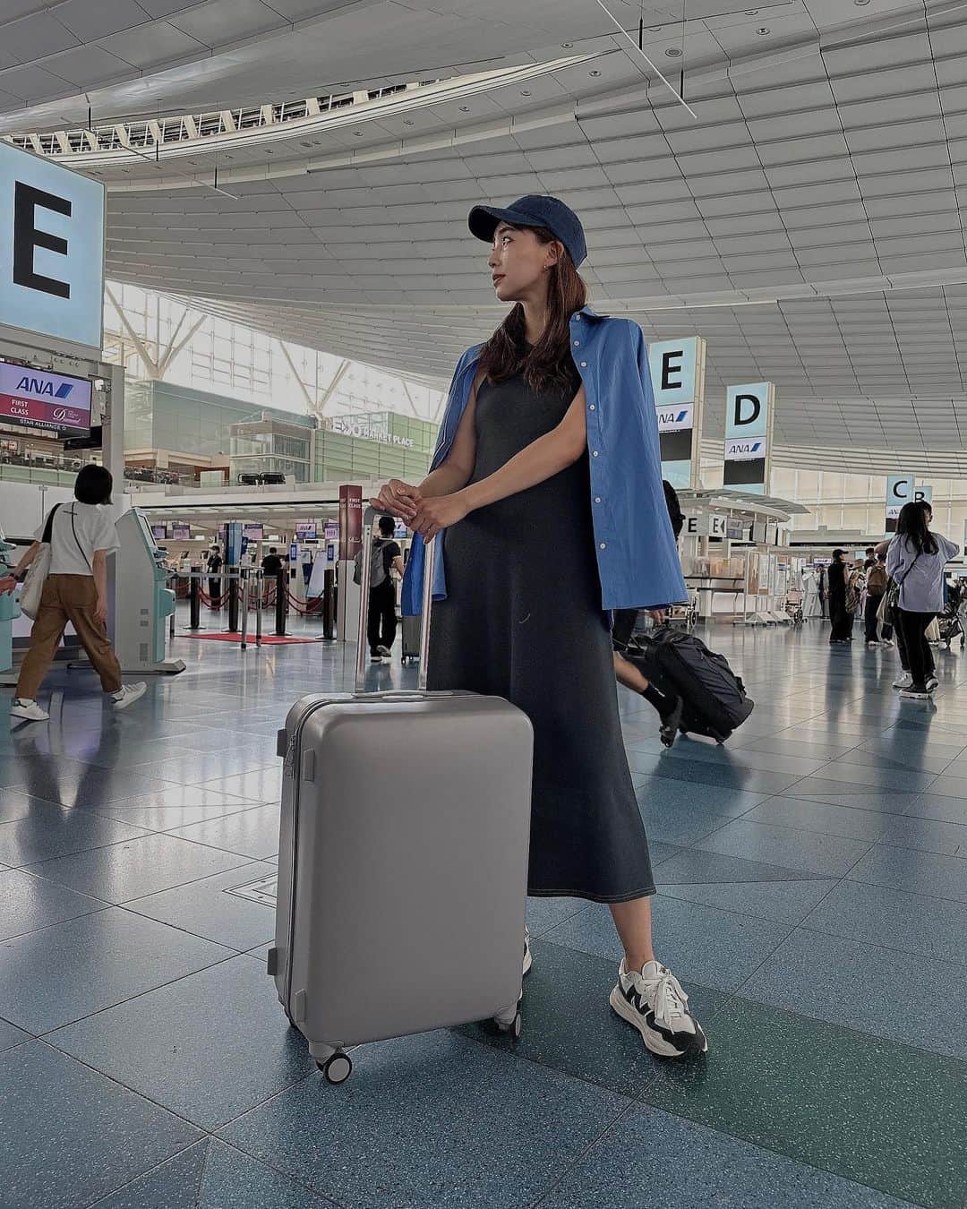 唯可（yuika）さんのインスタグラム写真 - (唯可（yuika）Instagram)「久しぶりの渡韓✈️✈️  お出かけのお供のキャリーケースは @awwtravel_official @awwtravel_community  中の柄もかわちぃ🫶  機内は楽に過ごしたいから とにかく楽な格好でゆく✈️ 着圧ソックス🧦必須🩶  これから海外旅行行かれる方は 空港は夏休みもあってか激混みなので 余裕もって空港到着するのをオススメします🩶  #韓国#渡韓#肌管理#韓国旅行#空港コーデ#機内コーデ#機内#韓国コスメ#キャリー#キャリーケース#韓国旅#韓国ファッション#羽田空港#金浦空港#韓国情報」8月6日 19時55分 - yu.i.k.a