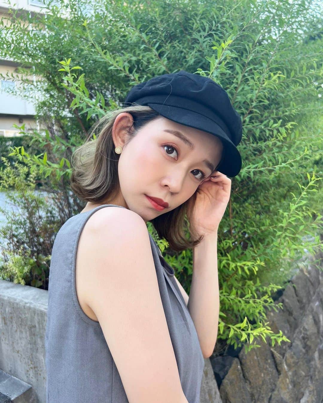 帆春のインスタグラム：「. 死ぬほど暑い、なんやこれ🥵🥵🥵  #オールインワン #rienda #レース #背中見せ #カラー #東京 #美容室 #夏コーデ #夏 #tokyo #makeup #motd #summer #motd #夏メイク #ボブ #切りっぱなしボブ #ハイトーンボブ  #1週間コーデ #一週間コーデ #コーディネート #1週間 #fashion #fashionstyle #codenate  #fashionweek #week #sunday #TikTok 🌻🍉  この日朝早くて二重の幅が変だ😆」