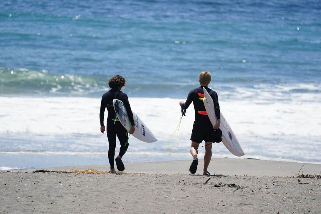 日髙竜太さんのインスタグラム写真 - (日髙竜太Instagram)「surf boy🏄‍♂️🌊  #surfing  #surf」8月6日 20時18分 - ryutahidaka.official