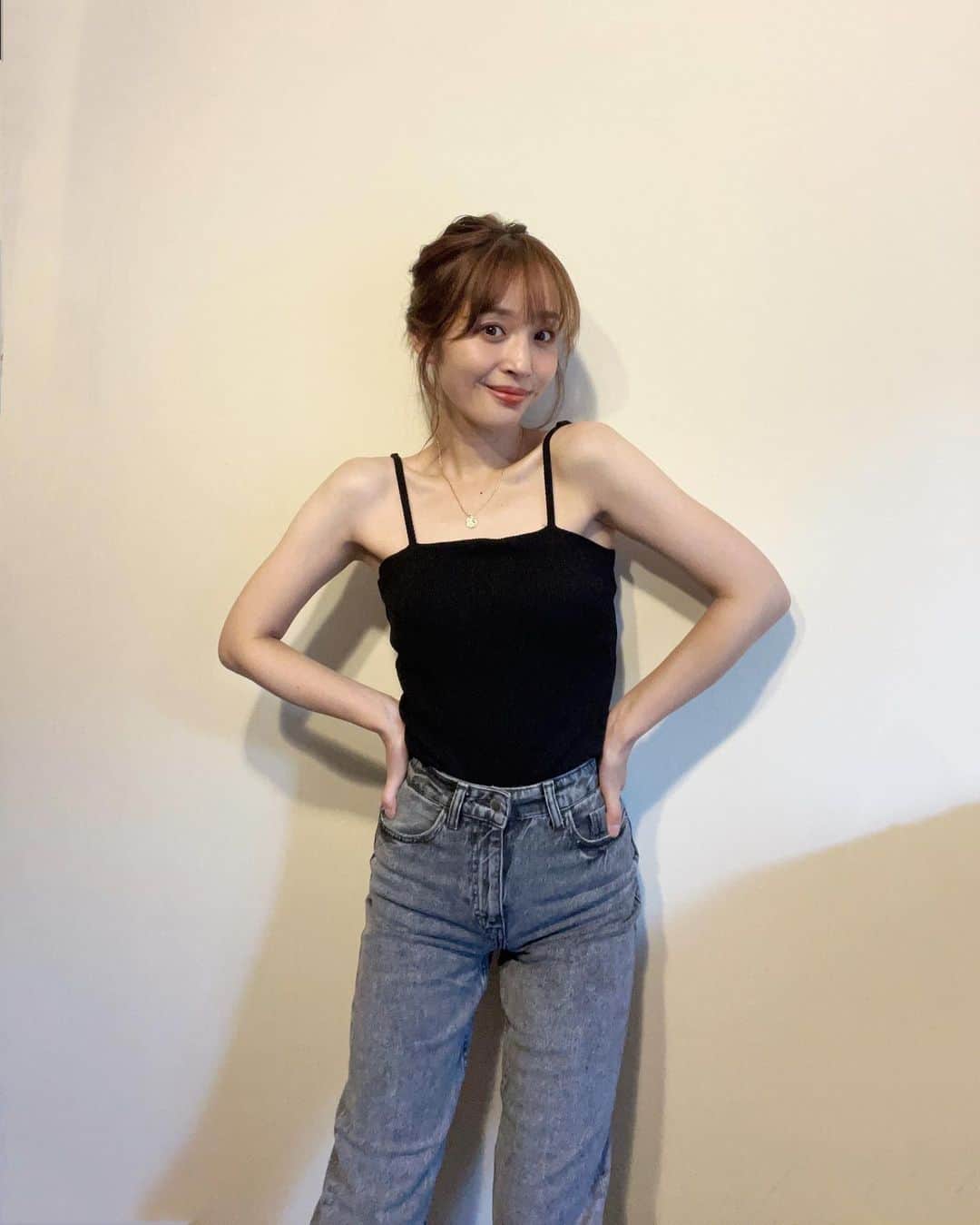神部美咲のインスタグラム：「今年、夏らしいことなにもしてないです。 （なので服装だけでも、、と思って）🙂」