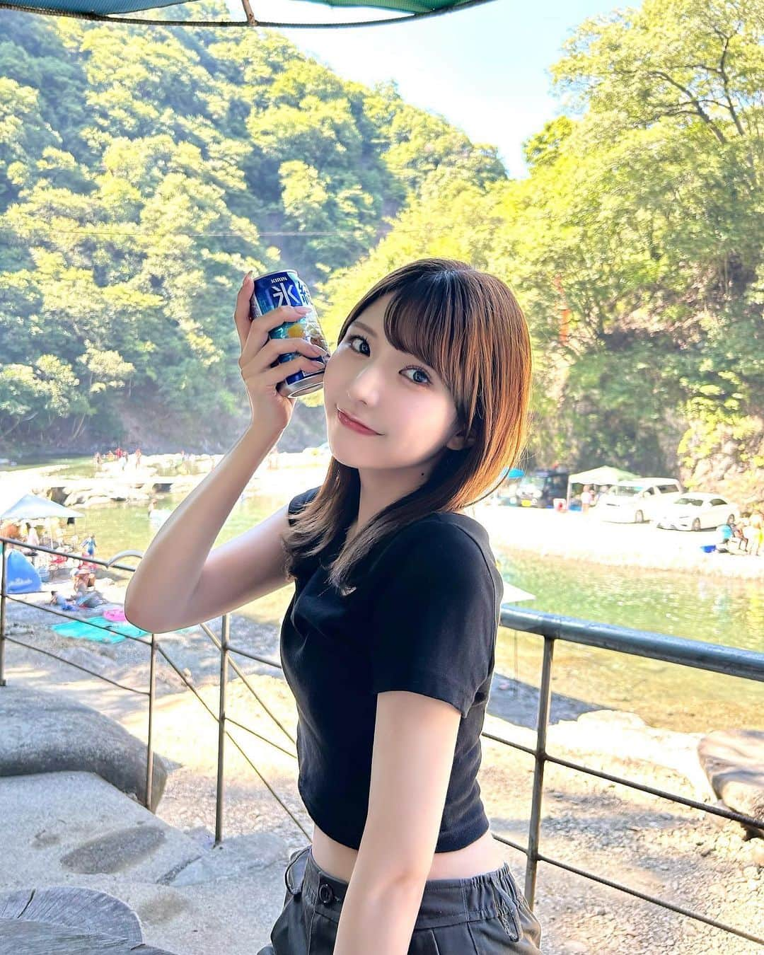 秦はるかさんのインスタグラム写真 - (秦はるかInstagram)「BBQ！川綺麗で癒された！ 夏らしいことができて大満足です☀️」8月6日 20時32分 - _hataharuka_