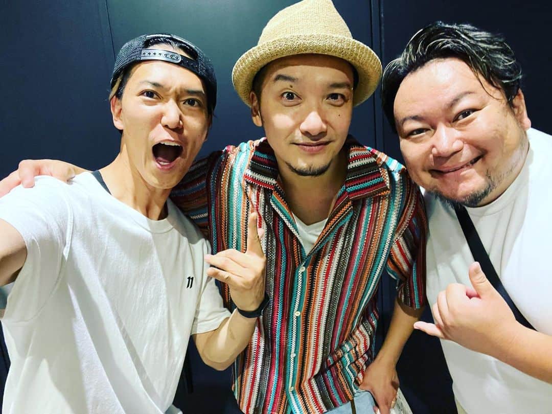 SHINPEIのインスタグラム：「米米CLUB a K2C ENTERTAINMENT TOUR 2023 ～WILD SOUL CARNIVAL～ ⁡ AIJと観に行ってきました！ ⁡ 誰もが知っているヒットソングはもちろん最高に感動したし、とにかくユーモアに溢れたライブパフォーマンスの数々、、、 ライブってこんなに自由で良いんだ！と気づかせてくれる素晴らしいステージでした。 ⁡ テキーラ君の存在感も半端なかったです、参りました！^_^」