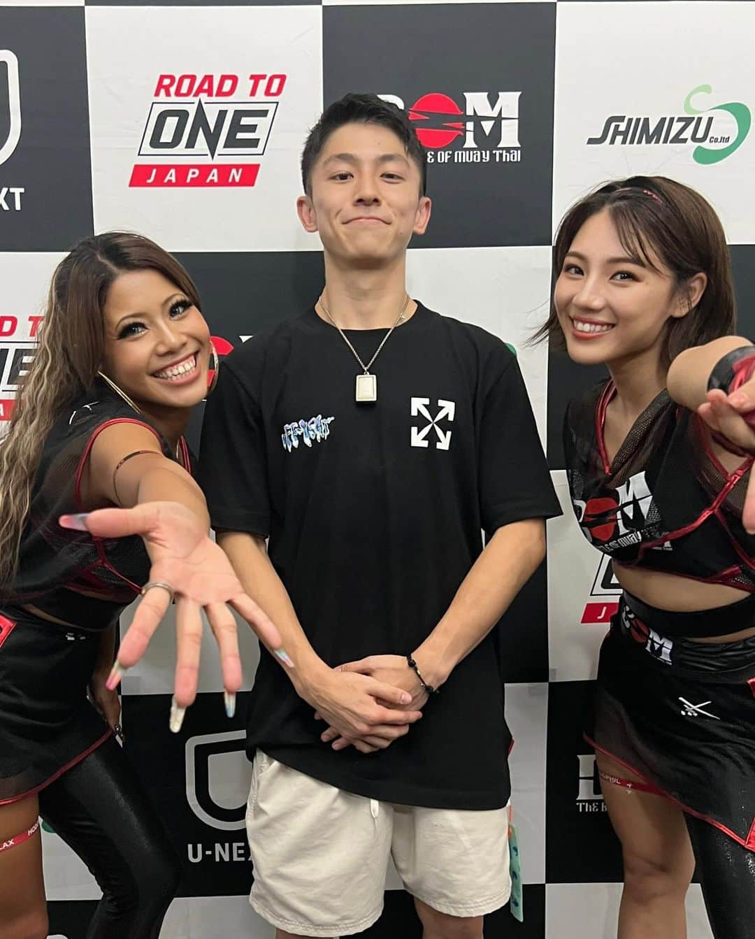 大川成美さんのインスタグラム写真 - (大川成美Instagram)「BOMガール🥊 勝利者インタビューさせていただきました。今回も長時間配信ありがとうございました！！ ． あっという間の時間でした☺️ ． 観てくれた皆様ありがとうー！ 会場で声掛けてくれた皆様も💖 ． またBOMでお会いしましょう✌️✨ ． #ムエタイ #格闘技 #ラウンドカール#bom#muethai #thailand  #thai #bomガール」8月6日 21時01分 - naru_coco