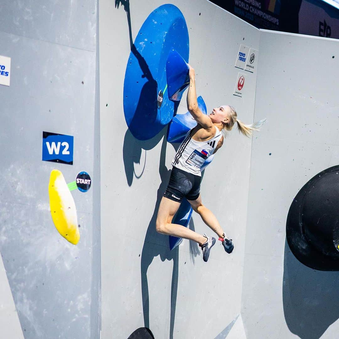 ヤンヤ・ガンブレットさんのインスタグラム写真 - (ヤンヤ・ガンブレットInstagram)「7th World Championship title! 🥇🥇🥇🥇🥇🥇🥇 Couldn’t have wished for a better start into this World Championships here in @climbingbern2023 🫶 Never imagined I would flash all boulders in the semis and finals at the World Championships and achieving that felt absolutely incredible. 🤩😈   My feelings were split heading into the comp as my thoughts kept going home to @feelslovenia which was hit by extreme floods the last couple of days. My family and friends are also in affected areas, and I wish I could help in these tough times. It's not easy to follow what's happening from afar, my thoughts and good wishes are with all those who have been affected.   So I would like to use this opportunity to express sincere thank you everyone who help with the rescue, first responders, volunteers and anyone who is trying to resolve the situation to the best of their ability. You are a true inspiration and I dedicate this medal to you! 🥇  📸 @gajdaphotography」8月6日 21時17分 - janja_garnbret