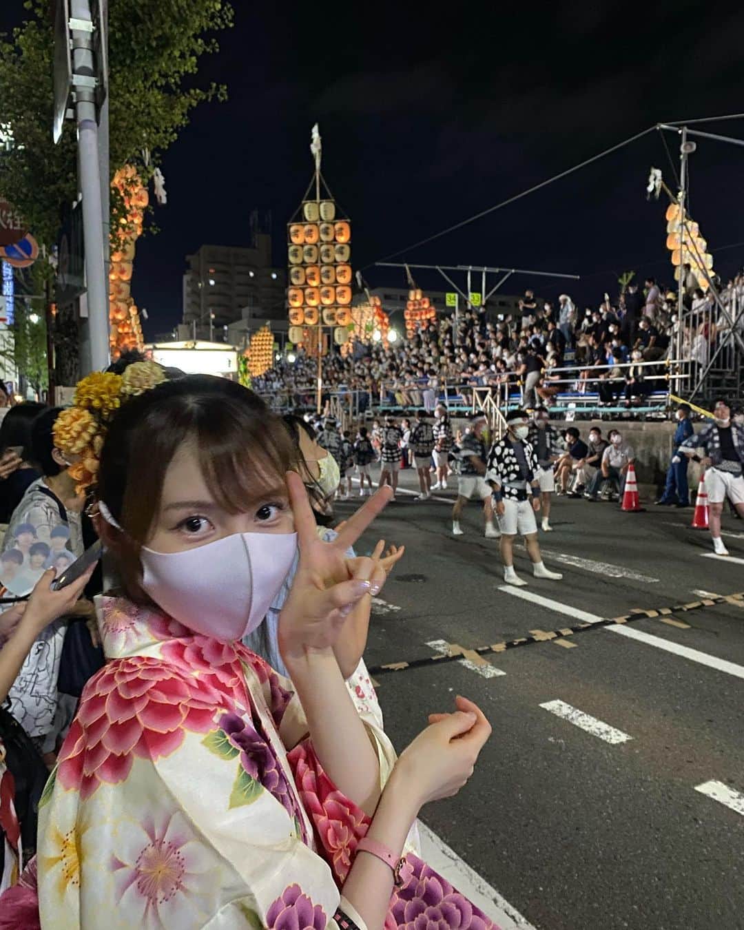 木村美咲のインスタグラム：「これは去年。#秋田竿燈まつり」