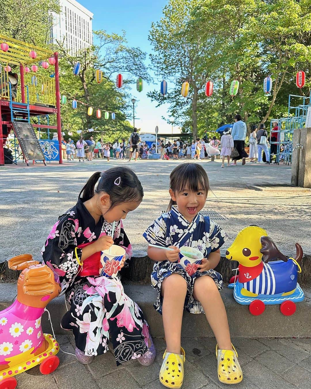 稲川千里さんのインスタグラム写真 - (稲川千里Instagram)「またまたお祭り🍉🍧🏮  #子どもとお出かけ #夏祭り #スイカ割り #輪投げ #ヨーヨー釣り #かき氷が好き #子ども浴衣 #夏の過ごし方」8月6日 21時36分 - chiicamera