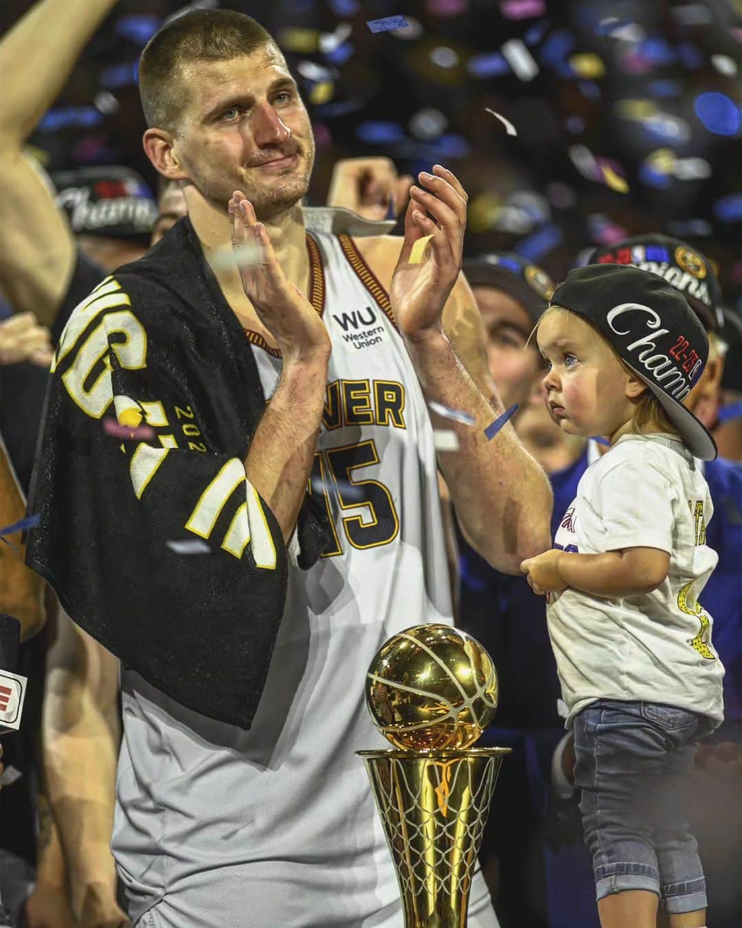 ニコラ・ヨキッチのインスタグラム：「🏆♥️ . . . #jokic #jokicnikola #joker #nikola #nikolajokic #denver #nuggets #denvernuggets #colorado #nba #basketball #serbia #usa #srbija #sombor #belgrade #beograd #mvp」