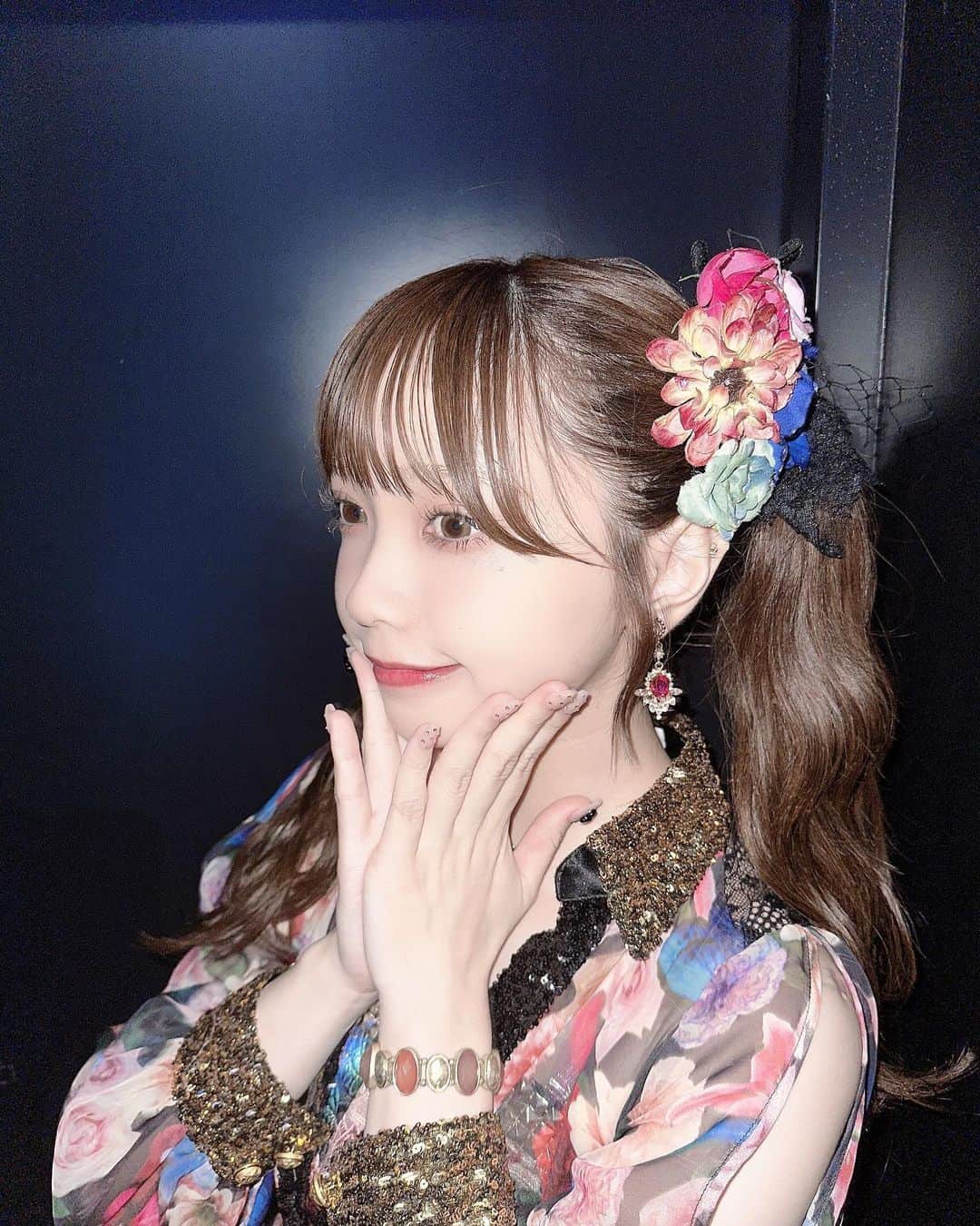 仲村和泉のインスタグラム：「💐✨ ⁡ ⁡ ⁡ ⁡ ⁡ ⁡ #アイドル #idol #ツインテール #ヘアアレンジ #アイドル衣装」