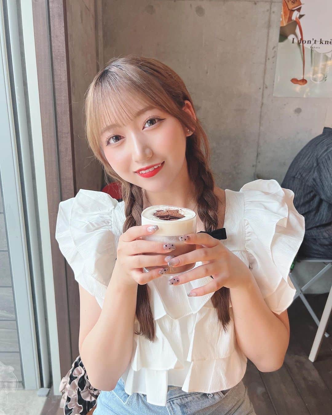 後藤陽菜乃のインスタグラム：「✿  久しぶりにカフェに行ってきた〜  ずーっと行こうね〜って約束してた いおちゃんと🤍 楽しかったぁぁ☺️  #ぴなカフェ部 #福岡カフェ #博多カフェ #カフェスタグラム」