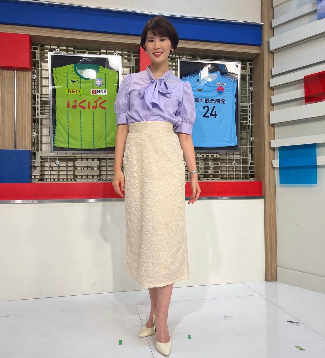 小松千絵のインスタグラム：「今日の #山梨スピリッツ ⚽️  今日は来季ヴァンフォーレ甲府への加入が内定している井上樹選手の特集でした✨  来週は山梨県出身選手として17年ぶりに日本代表に選ばれた #川﨑颯太 選手の特集です✨ 日本航空高校出身 WEリーガーの #大島暖菜 選手のプロ2年目への意気込みも紹介します！！  ピアス #HIJI工房 ヘアセット #CHARME #山梨県 #山梨 #yamanashi  #アナウンサー #ラジオパーソナリティ #ラジオパーソナリティー #ラジオ #radio #radiko #山梨放送 #ybsラジオ #小松千絵 #山梨スピリッツ #山梨スポーツ」