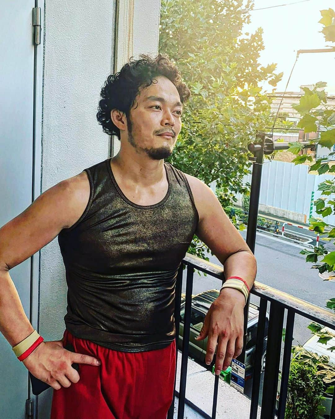 福田洋のインスタグラム：「同期・冨永真一郎と12年ぶりの対戦。  空白だった時間がギュッと満たされるような10分間でした。  #プロレス #プロレスラー #prowrestling #prowrestler  #basara_pw #ganpro」