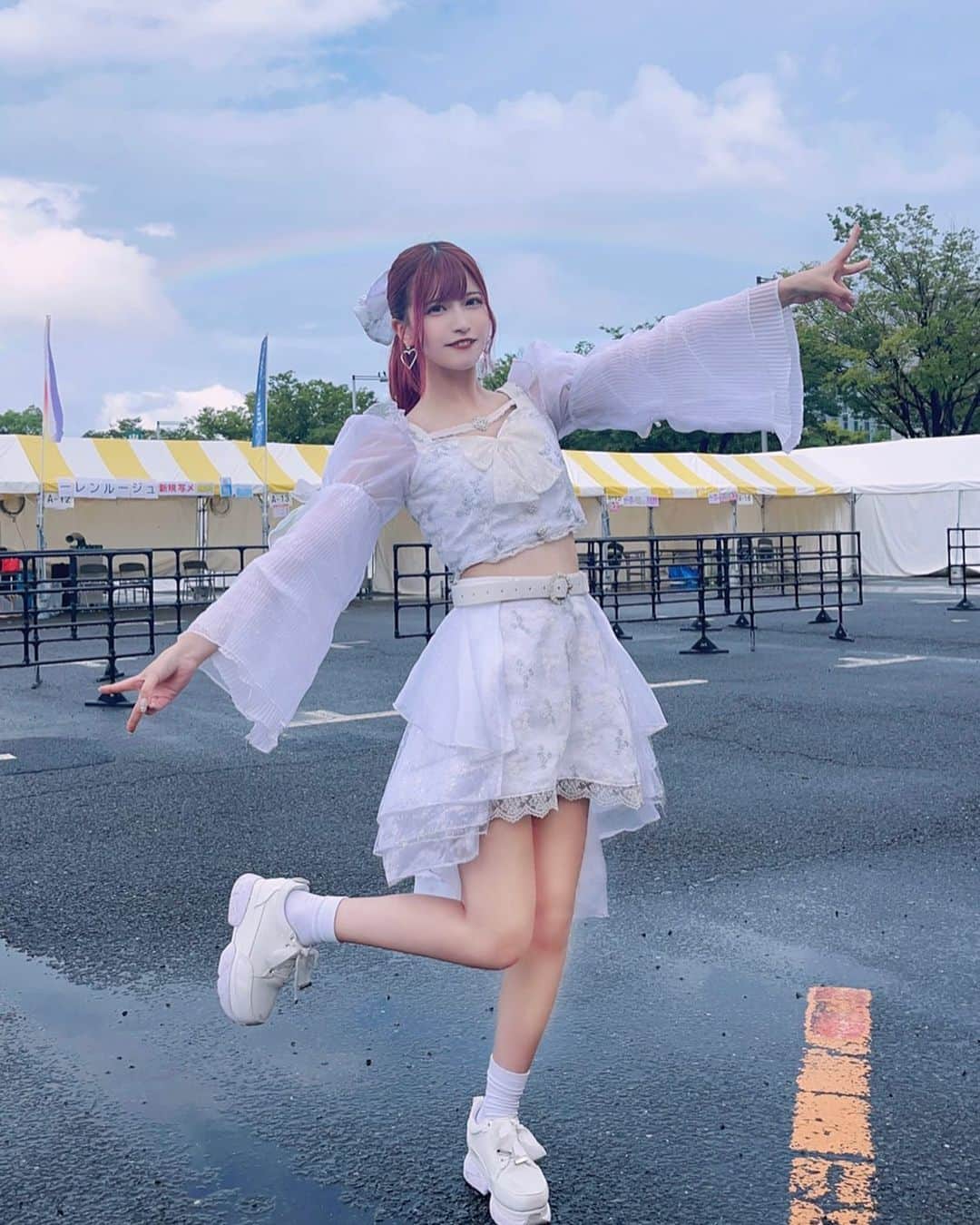 ちはるのインスタグラム：「. ラーラーラにじがにじが空にかかってきみのきみの気分もはれてきっと明日はいい天気きっと明日はいい天気ーーーーーーー＾＾  #虹」