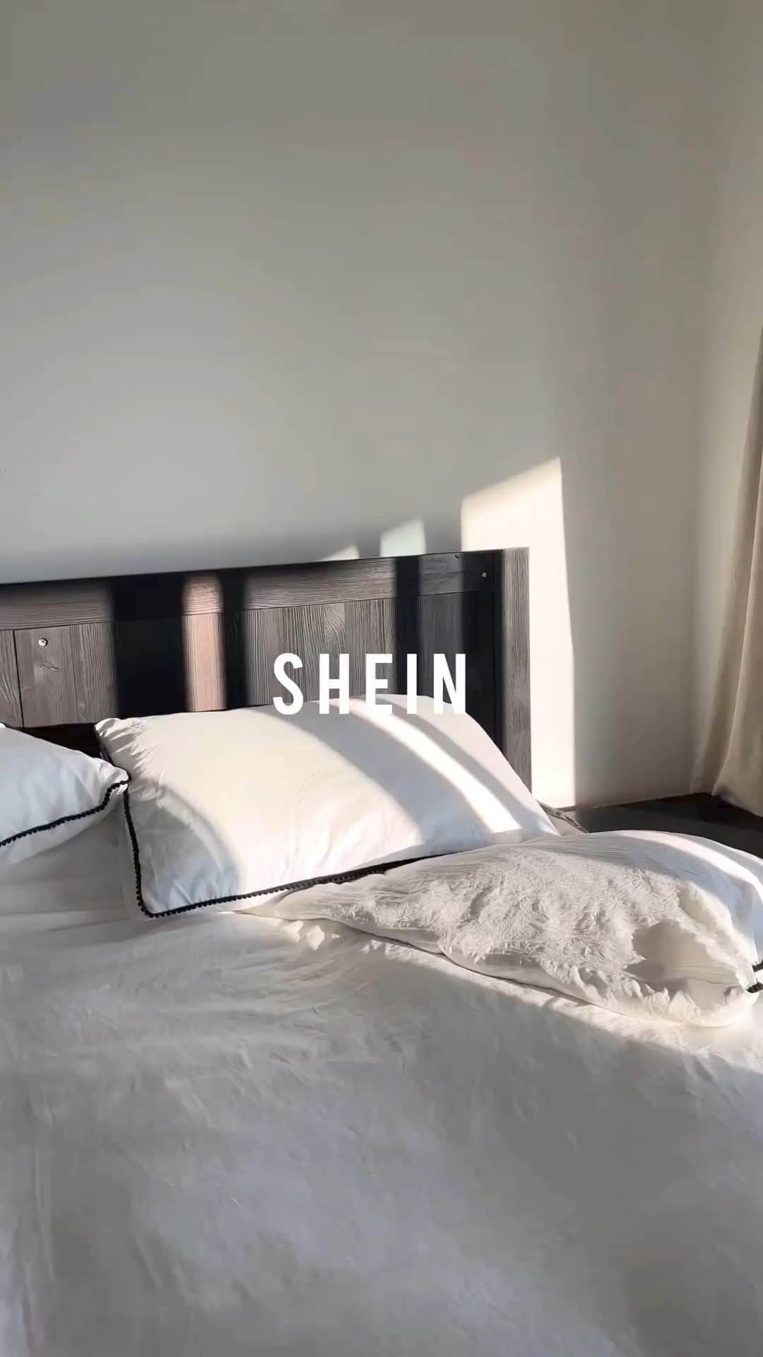 SHEINのインスタグラム：「Home is where the haul is 🏡🛍️✨ Which finds from @viv_li would freshen up your space? 👇  🔎 11076590 16484891 15096287 15485482 1874272  #SHEIN #SHEINforAll #SHEINstyle #fashion #chic #saveinstyle」
