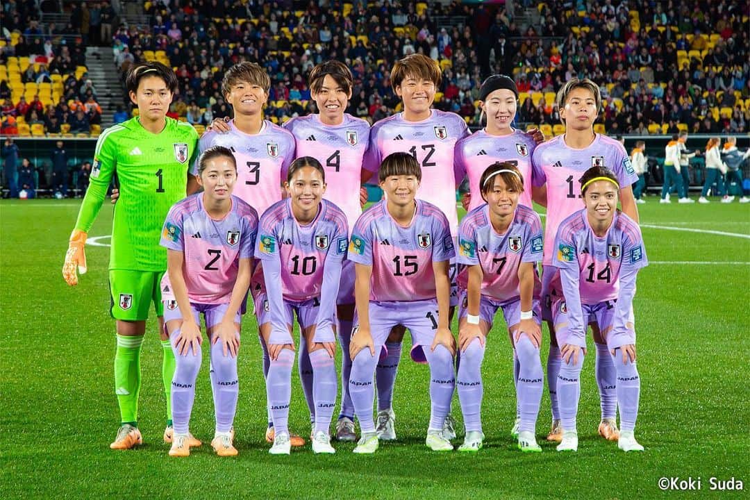 サッカーキングさんのインスタグラム写真 - (サッカーキングInstagram)「🇯🇵ラウンド16 突破🇯🇵 女子W杯2023でなでしこジャパンはラウンド16でノルウェー代表と対戦し3-1で快勝しました！ 準々決勝の相手はFIFAランキング3位のスウェーデンです🇸🇪 ⁡ 📷Photo by @nevillejoker ⁡ #サッカーキング #サッカー #soccer #football #⚽️ #なでしこジャパン #nadeshiko #daihyo #なでしこ #サッカー女子日本代表 #女子サッカー #WEリーグ #女子W杯2023 #サッカー女子ワールドカップ #fifawwc」8月6日 23時00分 - soccerkingjp