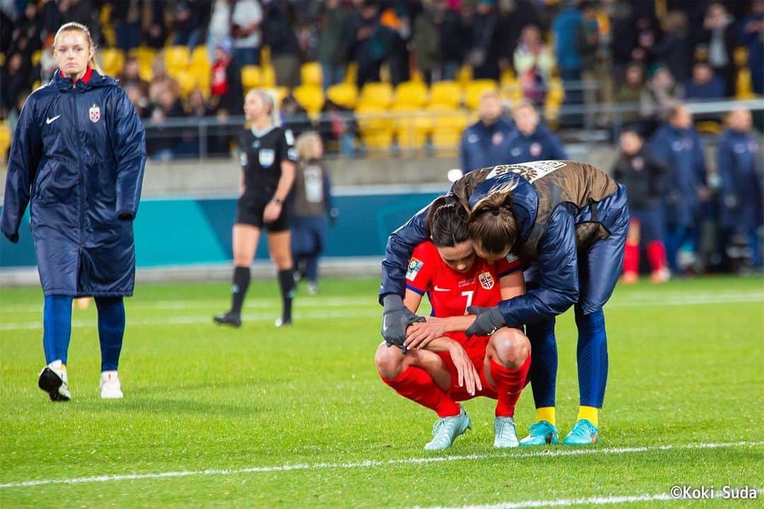 サッカーキングさんのインスタグラム写真 - (サッカーキングInstagram)「🇯🇵ラウンド16 突破🇯🇵 女子W杯2023でなでしこジャパンはラウンド16でノルウェー代表と対戦し3-1で快勝しました！ 準々決勝の相手はFIFAランキング3位のスウェーデンです🇸🇪 ⁡ 📷Photo by @nevillejoker ⁡ #サッカーキング #サッカー #soccer #football #⚽️ #なでしこジャパン #nadeshiko #daihyo #なでしこ #サッカー女子日本代表 #女子サッカー #WEリーグ #女子W杯2023 #サッカー女子ワールドカップ #fifawwc」8月6日 23時00分 - soccerkingjp