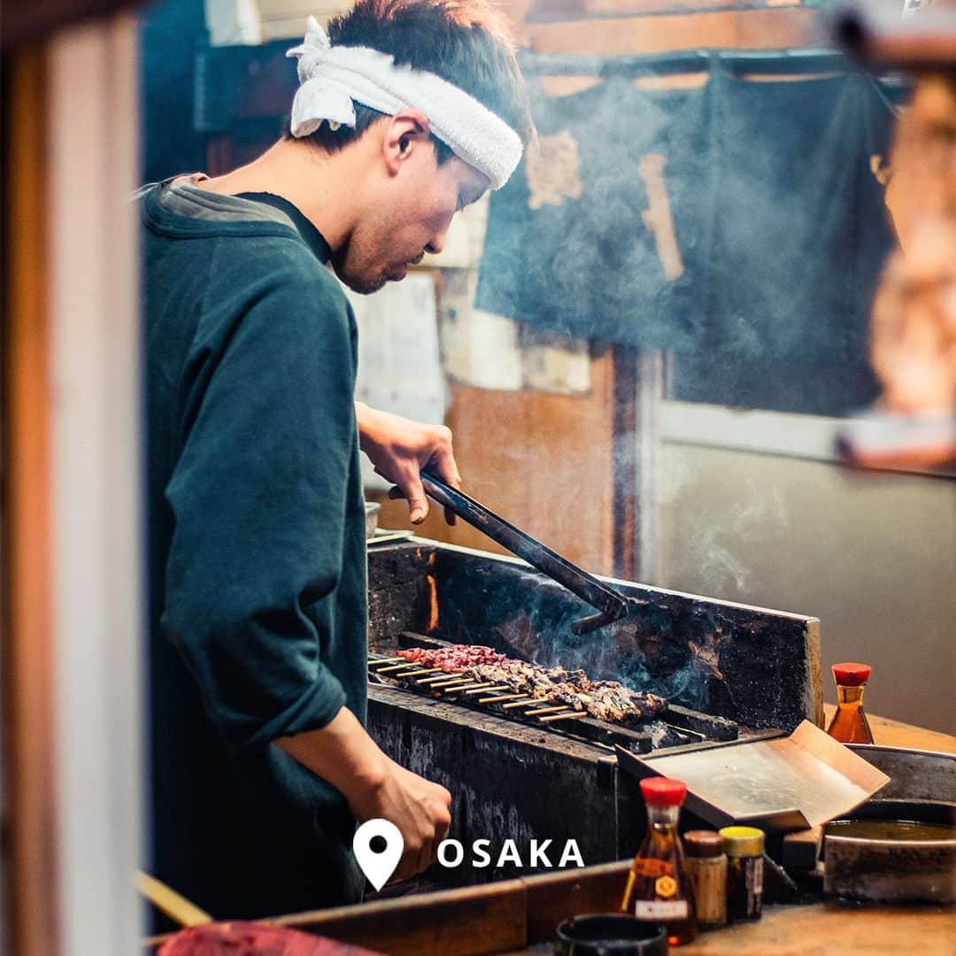 AIR CANADAさんのインスタグラム写真 - (AIR CANADAInstagram)「Explore Japan’s food capital, Osaka, and savour a symphony of flavours, from sizzling yakitori skewers to mouth-watering takoyaki. @visitjapanjp  @visitjapanca  . . Explorez la capitale gastronomique du Japon, Osaka, où vous découvrirez une panoplie de saveurs, des brochettes yakitori grésillantes aux plats appétissants de takoyaki. @visitjapanjp @visitjapanca」8月6日 23時00分 - aircanada