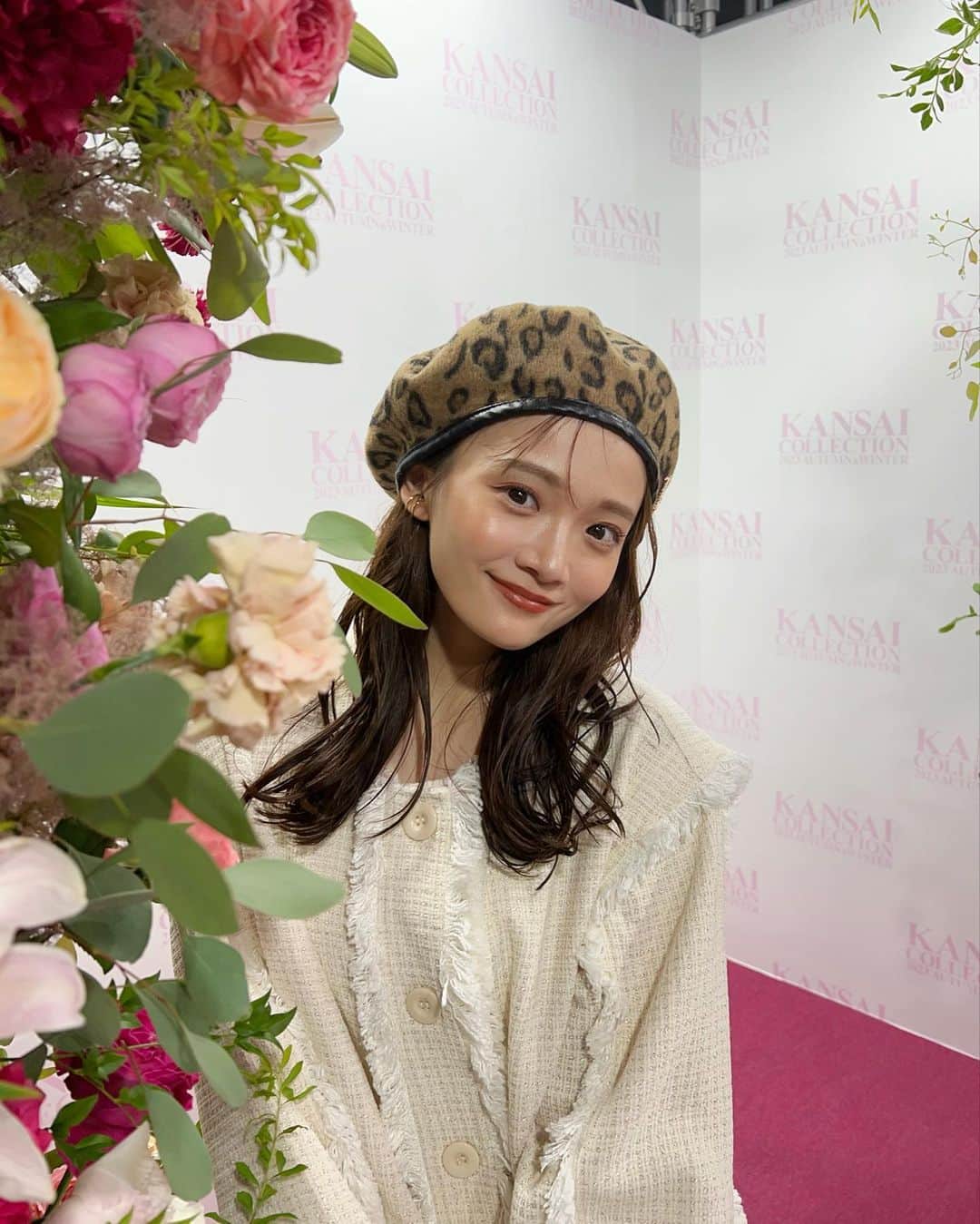 田久保夏鈴のインスタグラム：「KANSAI COLLECTION 2023 AUTUMN&WINTER🍂  今回は @shein_japan  @jumelle_jp  の、2ステージ歩かせていただきました🐾衣装可愛かった😻足を運んでくださった方、SNSで応援してくださった方、ありがとうございました🥹 メイクは今回自分でしました！  @kansaicollection  25周年おめでとうございます🎉  夜はずーっと行きたかったタコタコキングへ🐙美味しすぎたッ🥹🩷 （言うか迷ったけど実は親戚のお店🧔🏻‍♂️笑） また大阪に来た時は絶対行きたいし、是非みんなも行ってね🤣🤝🏻」