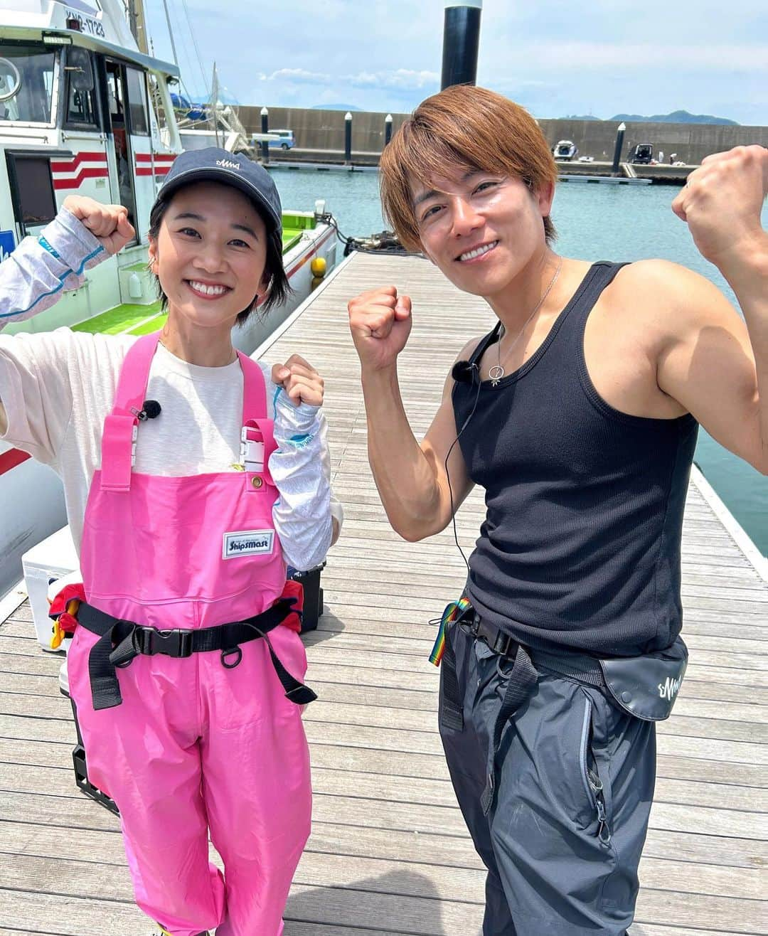 太田唯のインスタグラム：「明日8/7(月) 20:00〜は 釣りビジョン「大漁！関東沖釣り爆釣会」が放送です 🎣 @fishingvision   . 今回はゲストに 杉浦太陽さんをお迎えし、相模湾でシロギス釣りをご一緒させて頂きました ✊🔥 @sugiurataiyou_official   ご覧ください、 このぽんぽこりんなシロギスを。 釣りの後には 杉浦さんのキャンピングカーで揚げたて天ぷらにして頂き、なんとも豪華な回になっています🤤🍤  ぜひ今月もお楽しみに〜！ ✌︎  . #釣りビジョン #関爆 #シロギス釣り  #杉浦太陽 さん #太田唯  #釣り #釣りガール」