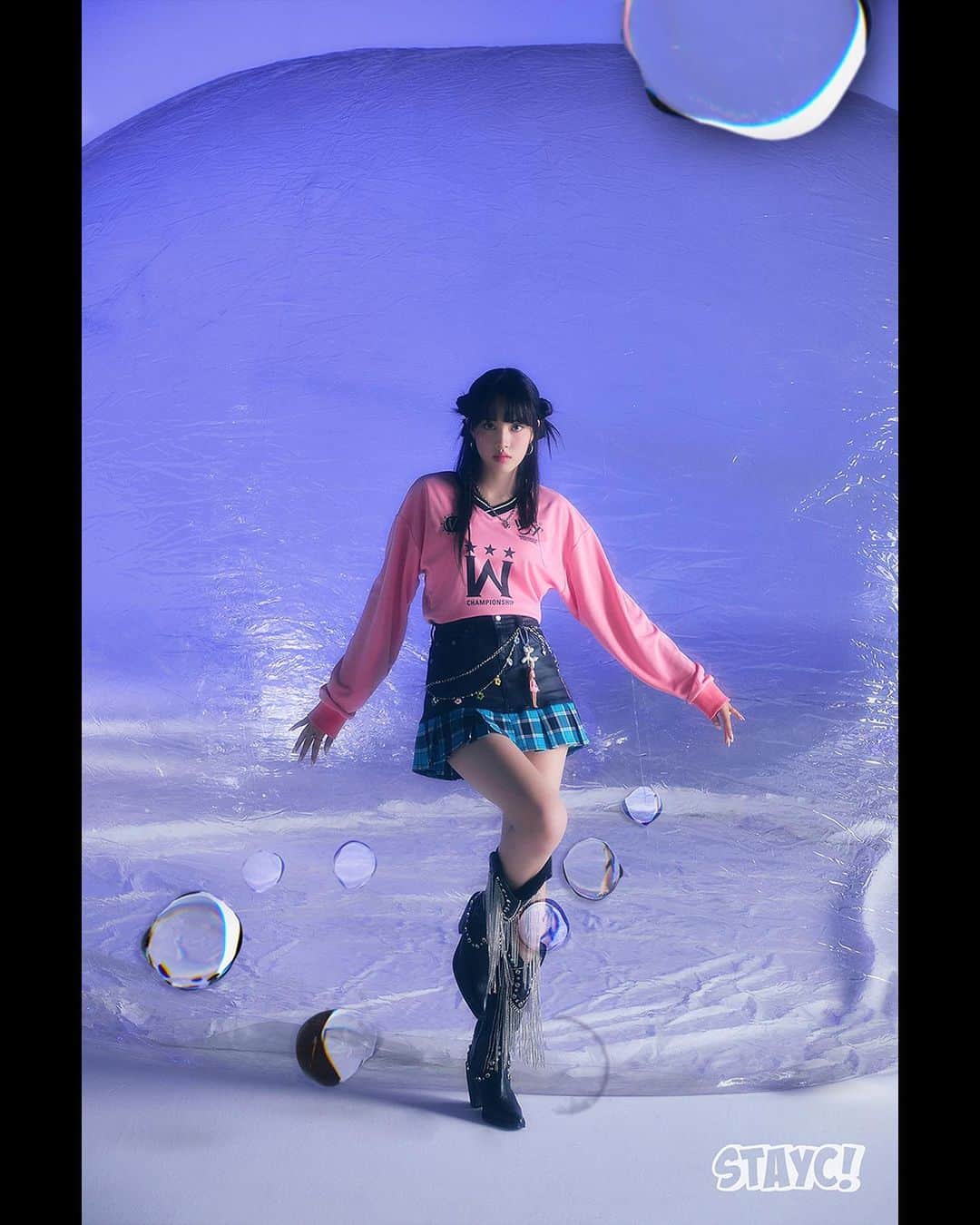 STAYCさんのインスタグラム写真 - (STAYCInstagram)「STAYC(스테이씨)  The 3rd Mini Album [TEENFRESH] Concept Photo Bubble Ver. #Yoon #윤  🎧 2023.08.16 WED 6PM (KST)  #STAYC #스테이씨 #TEENFRESH #Bubble」8月6日 23時04分 - stayc_highup