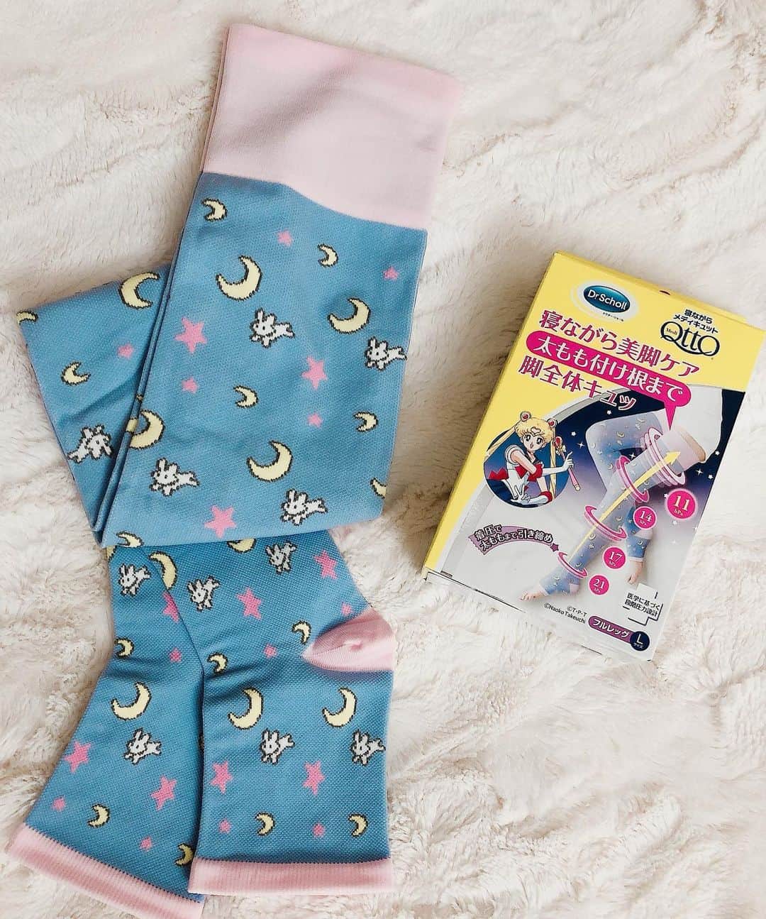 Sailor Moonさんのインスタグラム写真 - (Sailor MoonInstagram)「✨🌙 I got these Sailor Moon compression socks the last time I went to Japan! 🌙✨  #sailormoon #セーラームーン #sailormoonstore」8月7日 8時49分 - sailormoon_sc